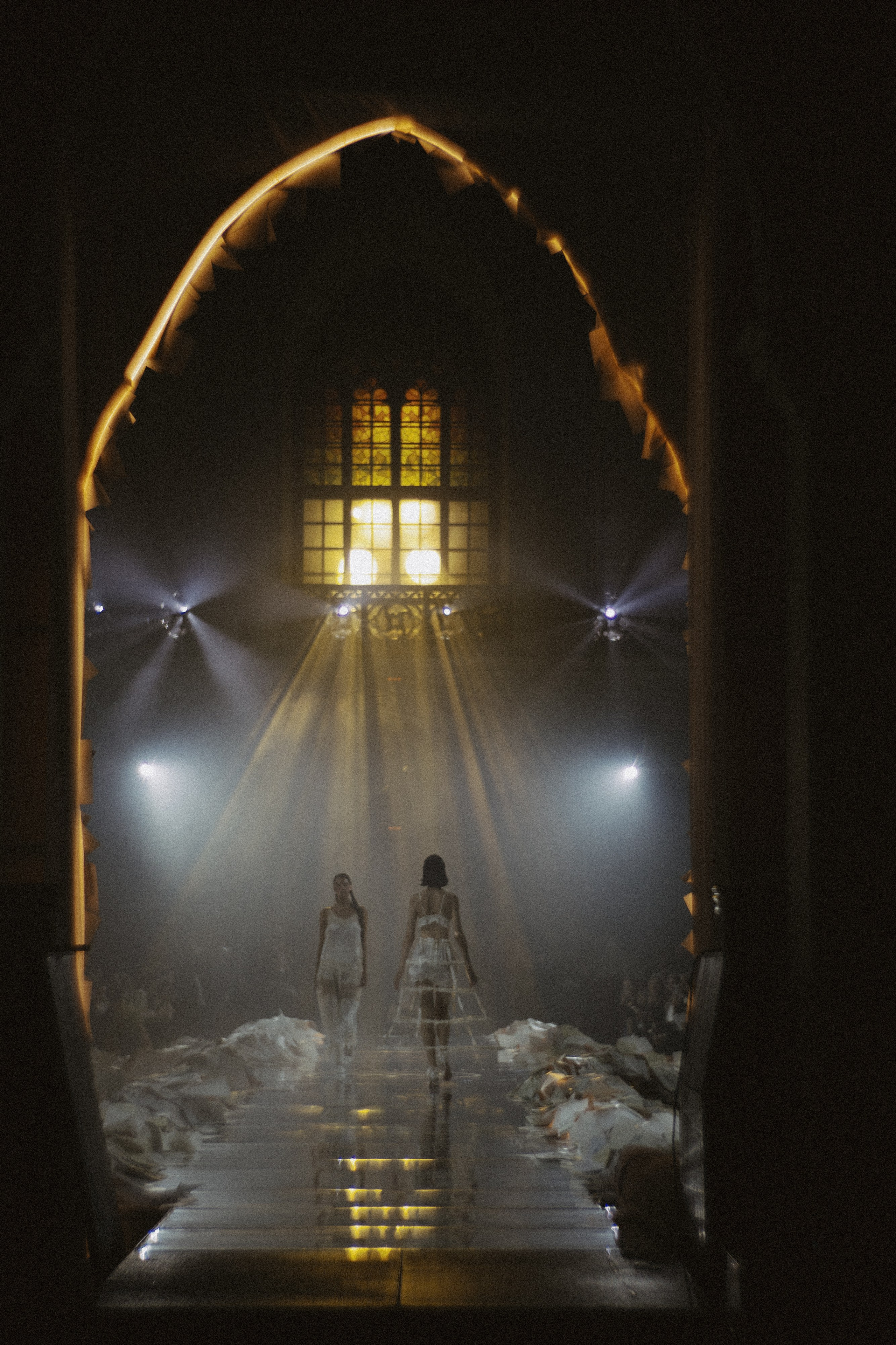 Rara Avis Fashion Show 2026. Fusion Wedding Photographer