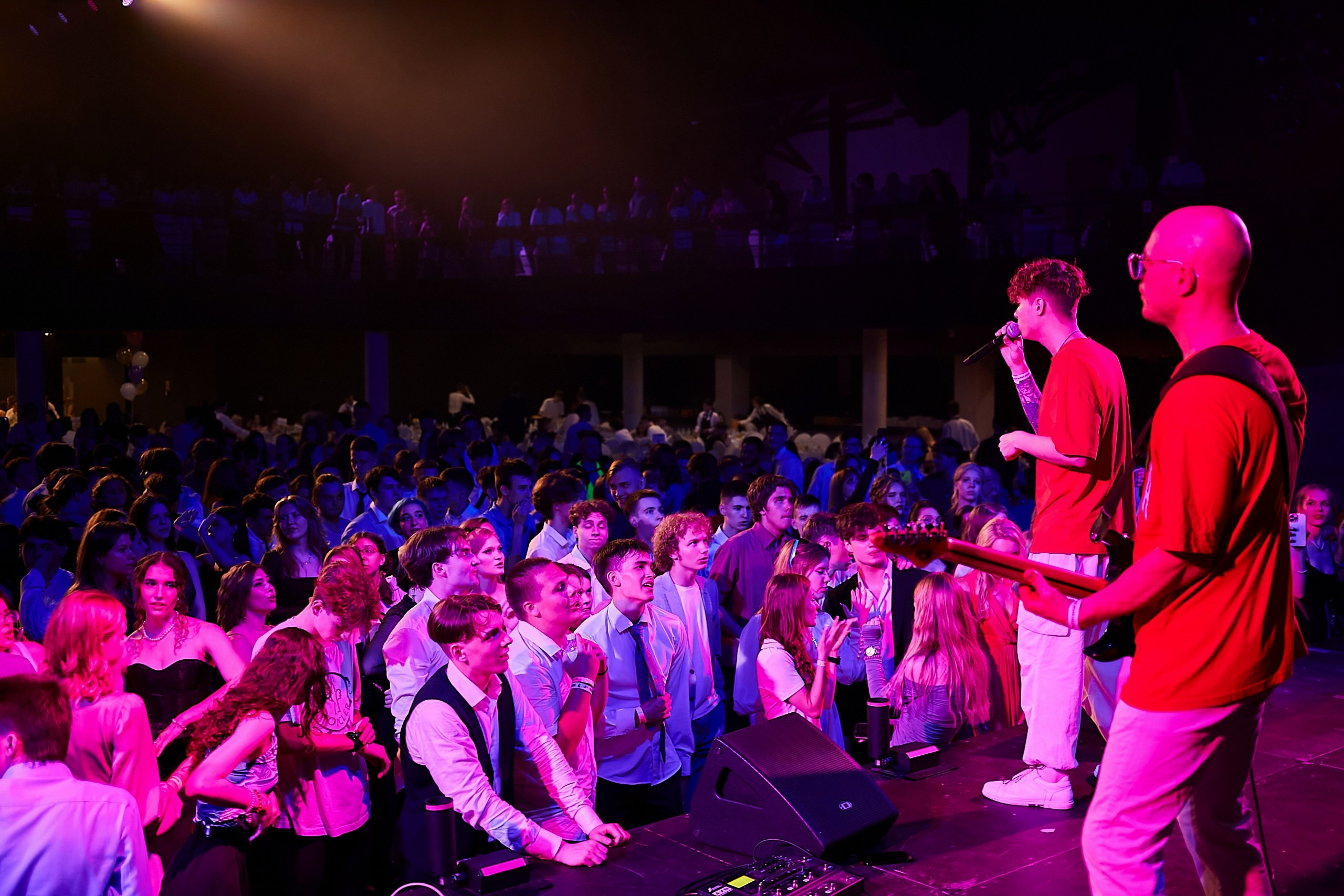 Выпускной 2024 концертный зал Академия ВТБ. Фотограф и Видеограф в Москве. Олег Корушев