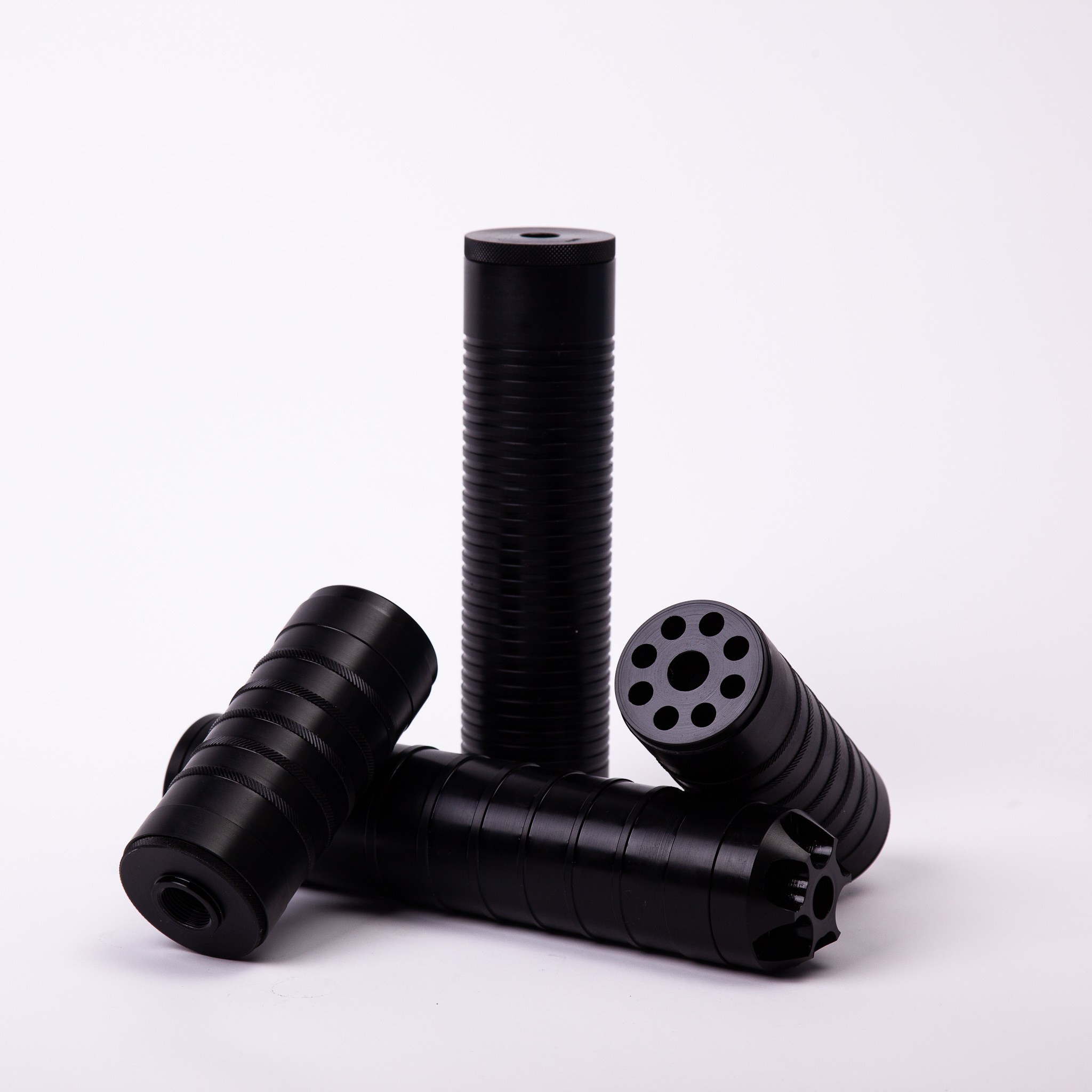 Страйкбольные необычные пустотелые глушители. Страйкбольная мастерская Бигич Воркшоп