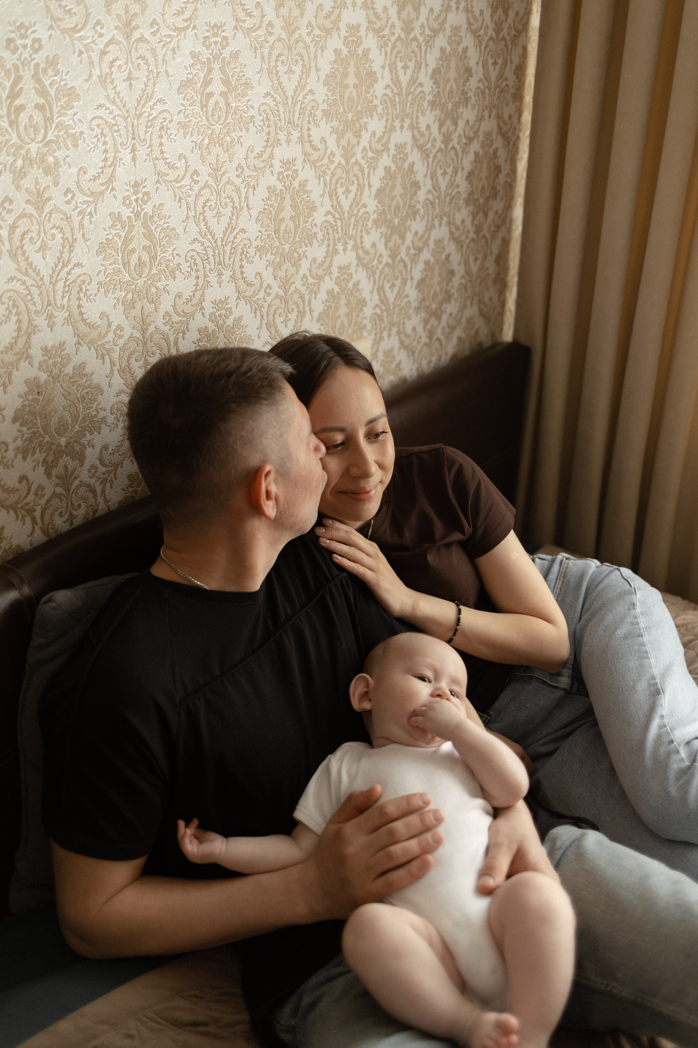 Лева и его родители. Семейный фотограф Челябинск