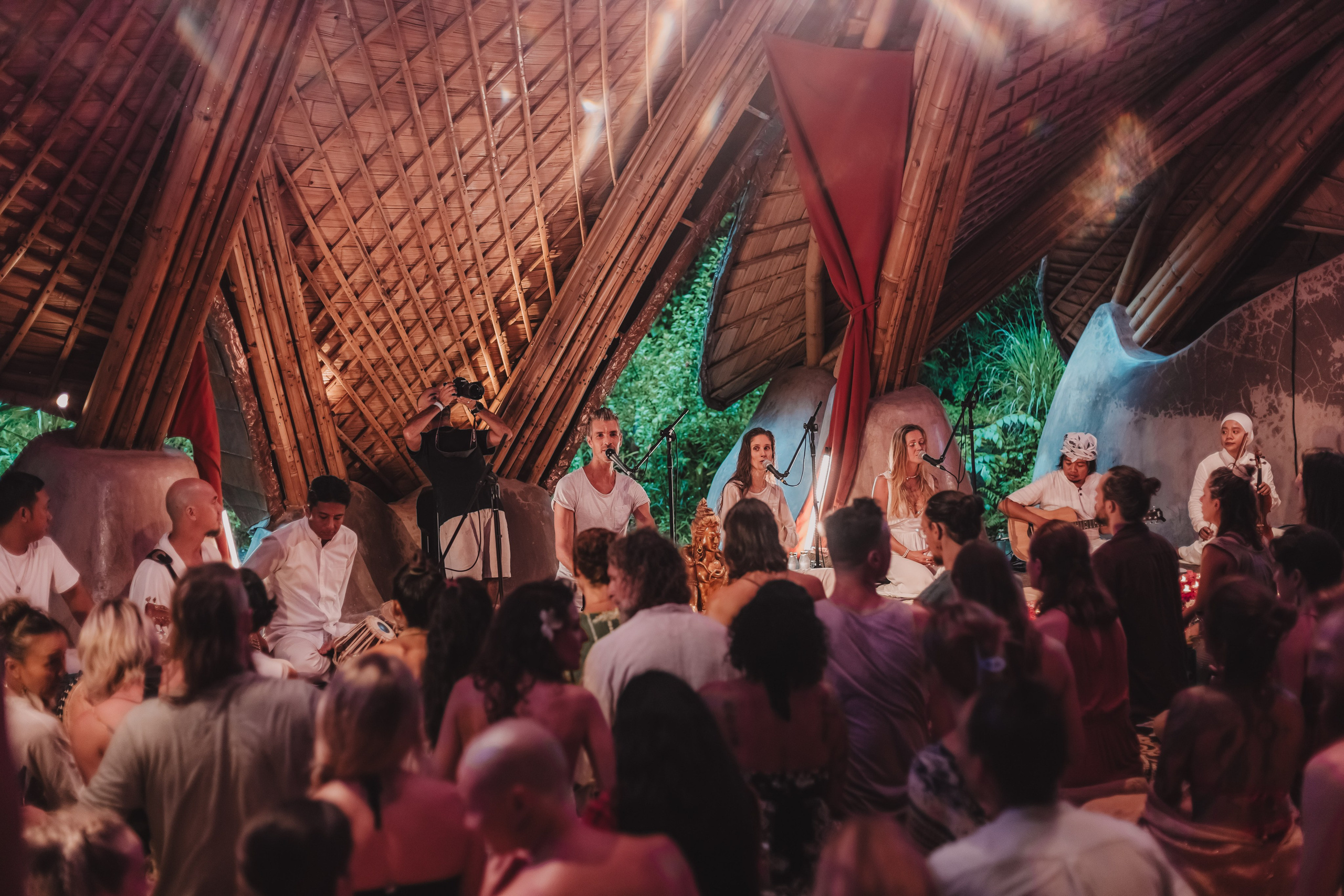 Bhakti Bliss kirtan at Alchemy. Mariam Bagdasaryan