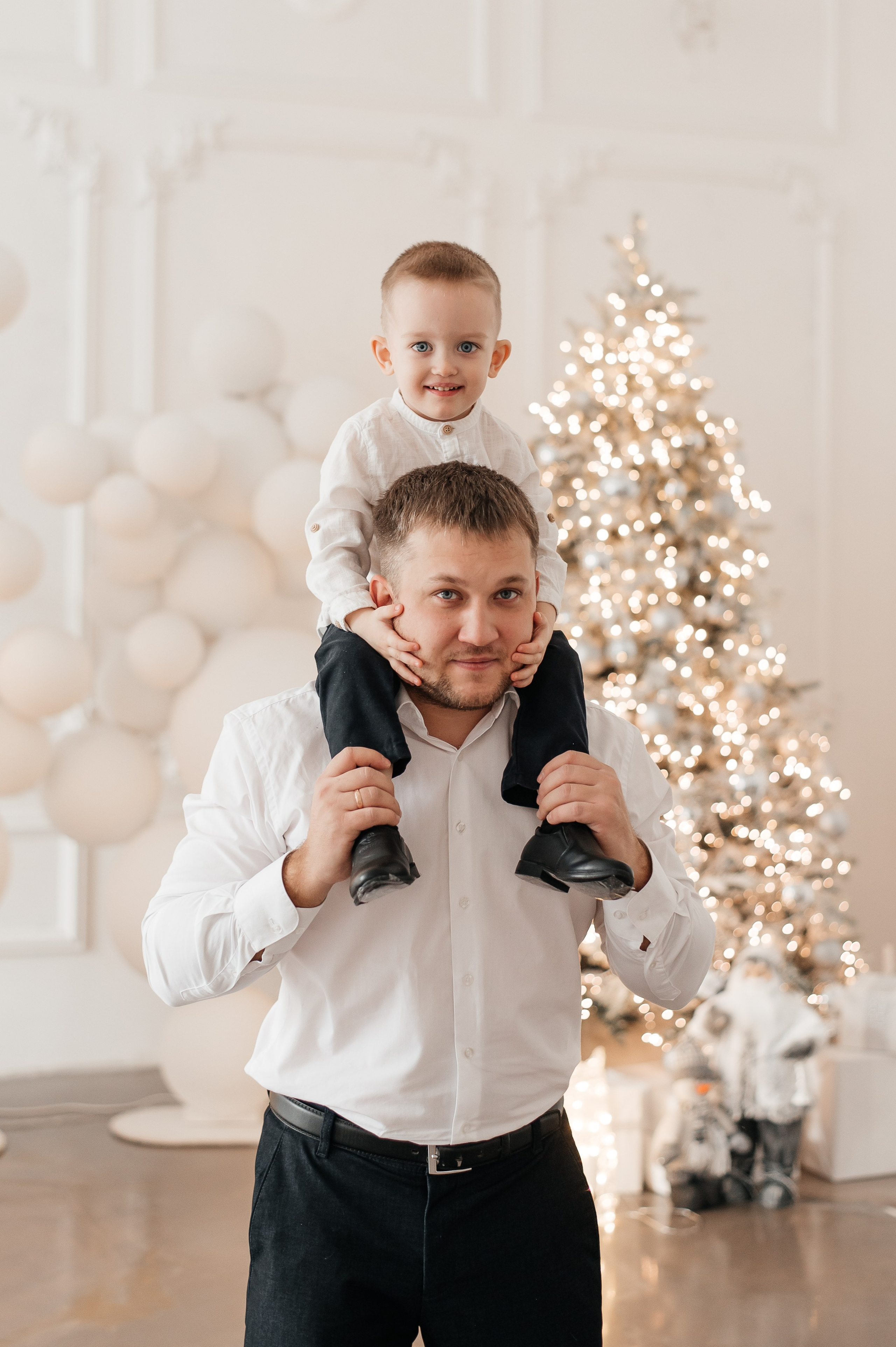 Смотреть в одну сторону. Свадебный и семейный фотограф в Красноярске Виктория Тимонина