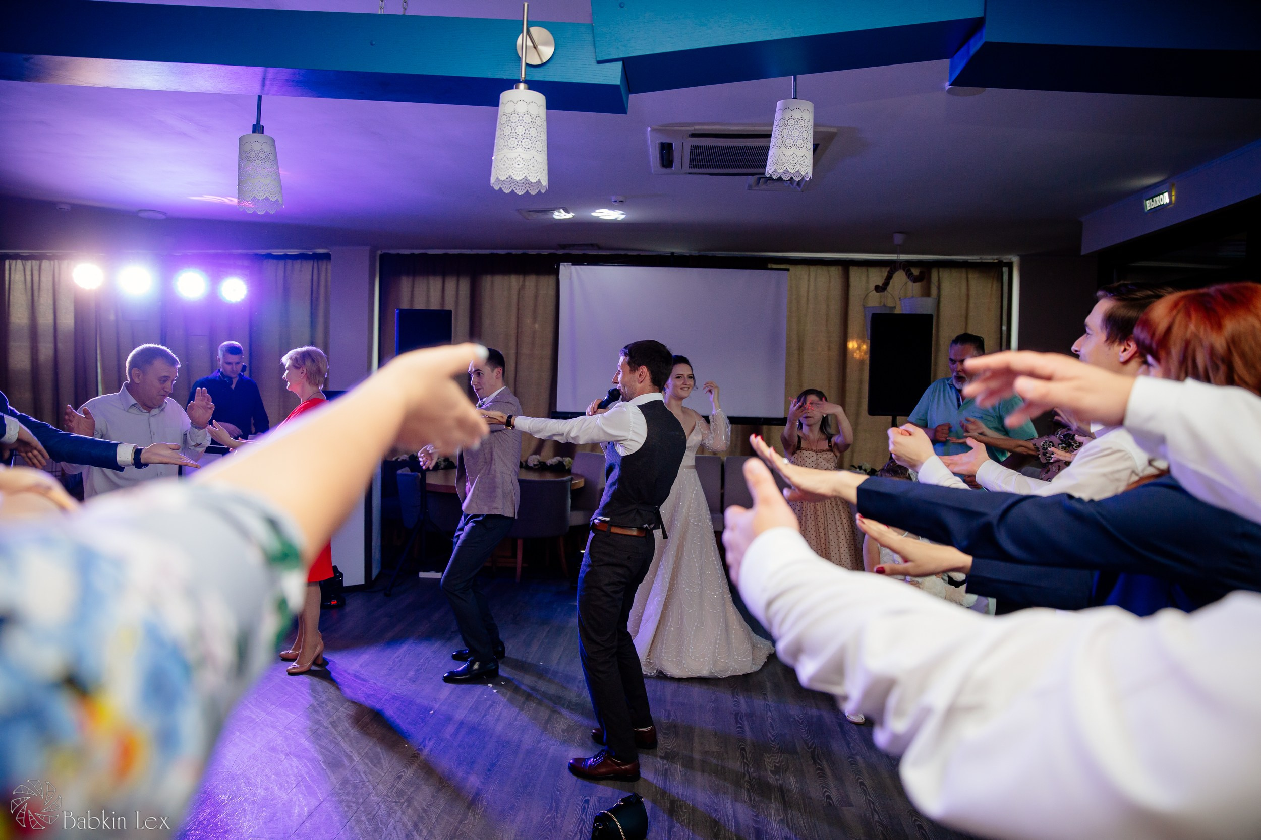 свадьба, свадебный фотограф, свадьба Москва, свадьба Рязань, бенгальские огни, свадебный банкет, свадебный вечер, ведущий Шишкин, свадебный ведущий