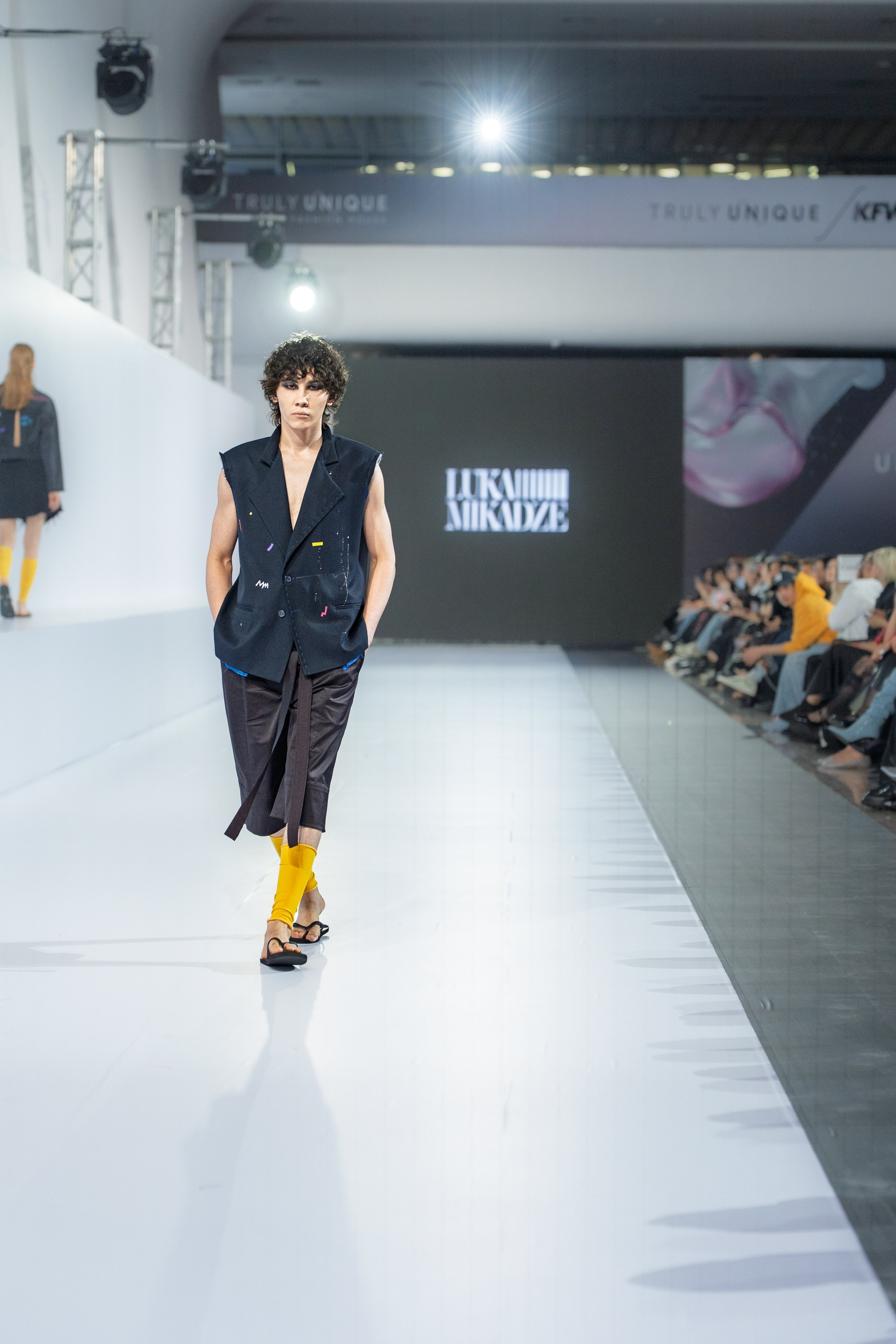 Luka Mikadze. Сайт Алматинского НЮ АРТ, будуар и фэшн фотографа Дениса Карпенко