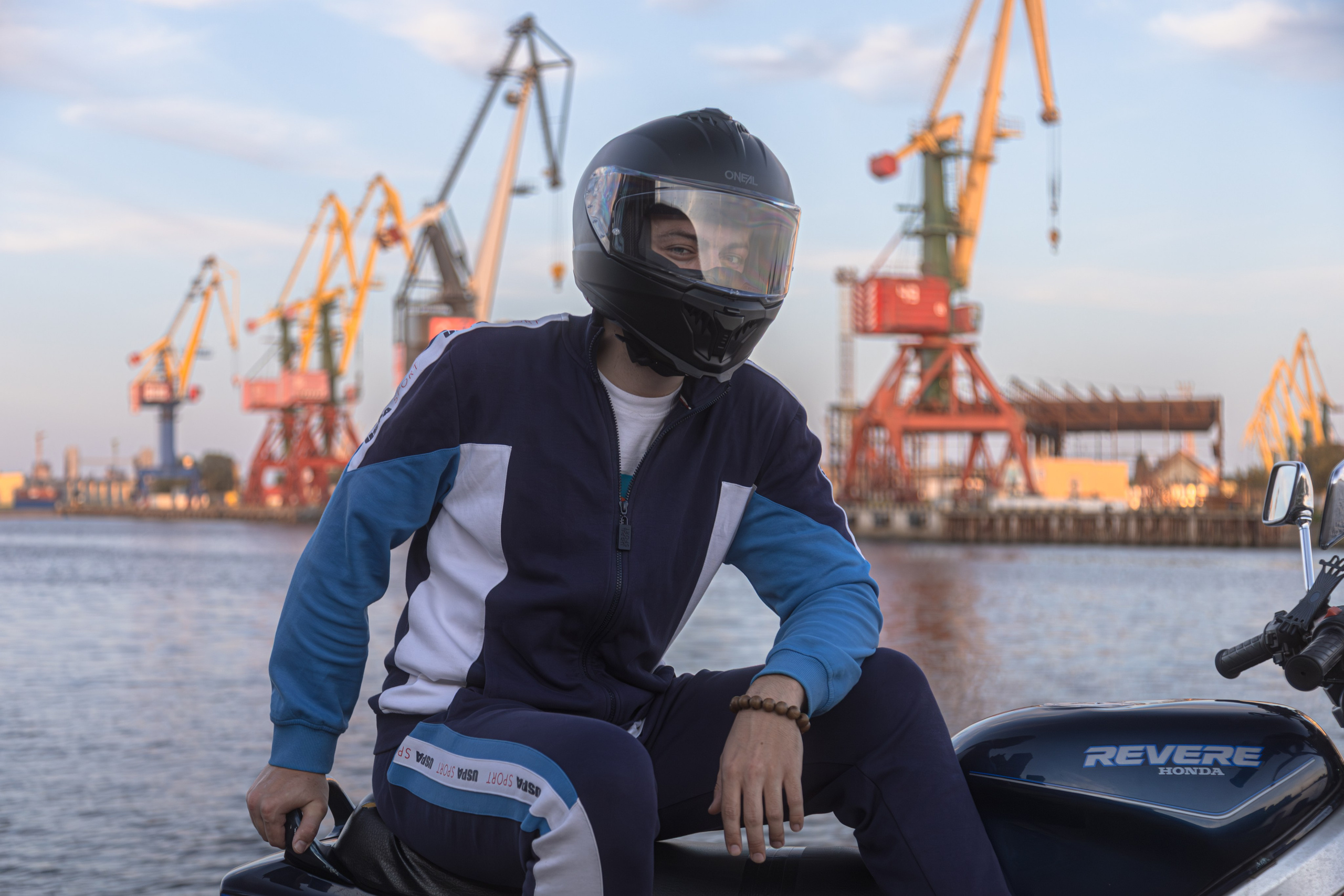 Daniil R. — Digital Noise —