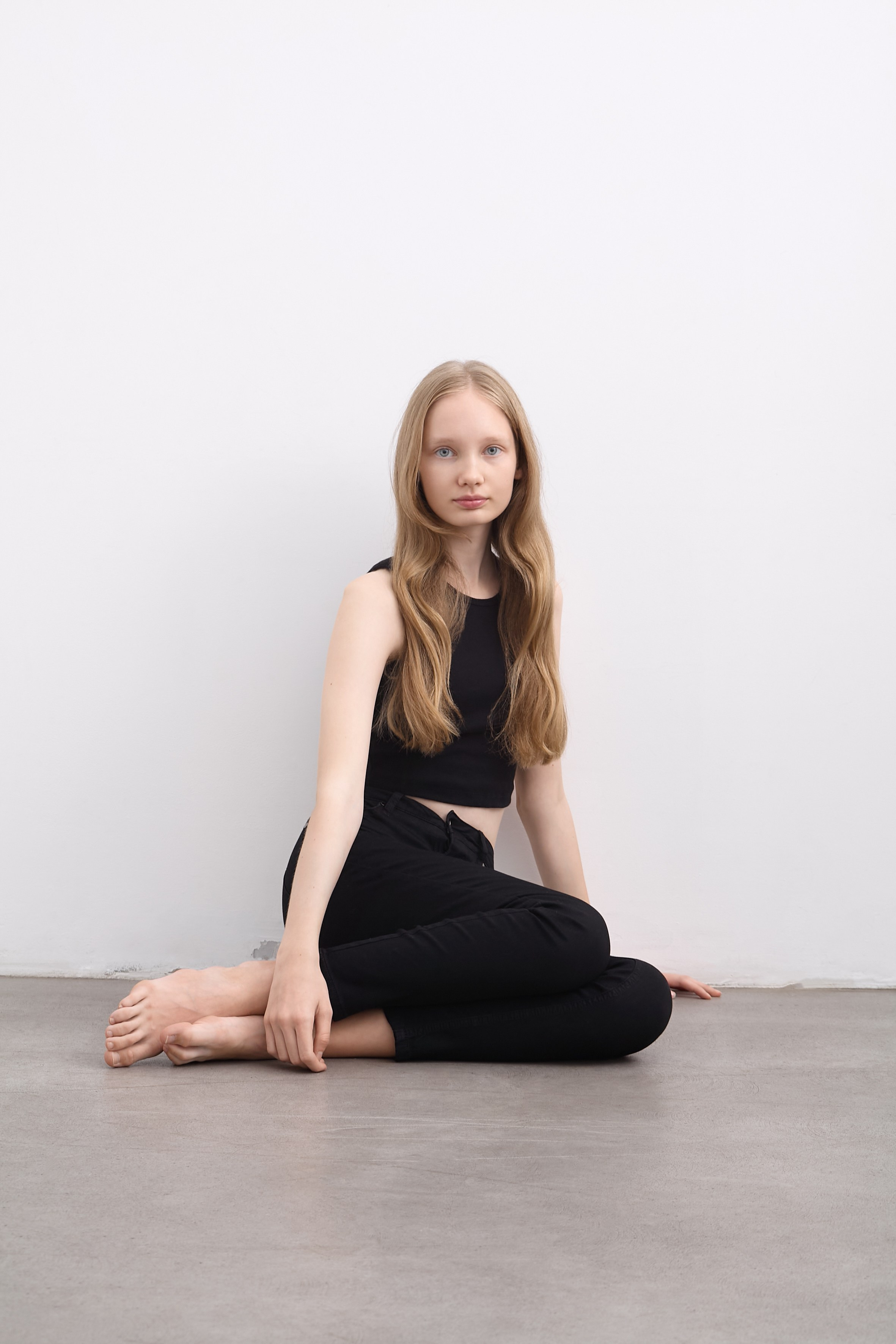 Модельные тесты для Даши. Модельные тесты в Москве. Фотограф Вика Паршина