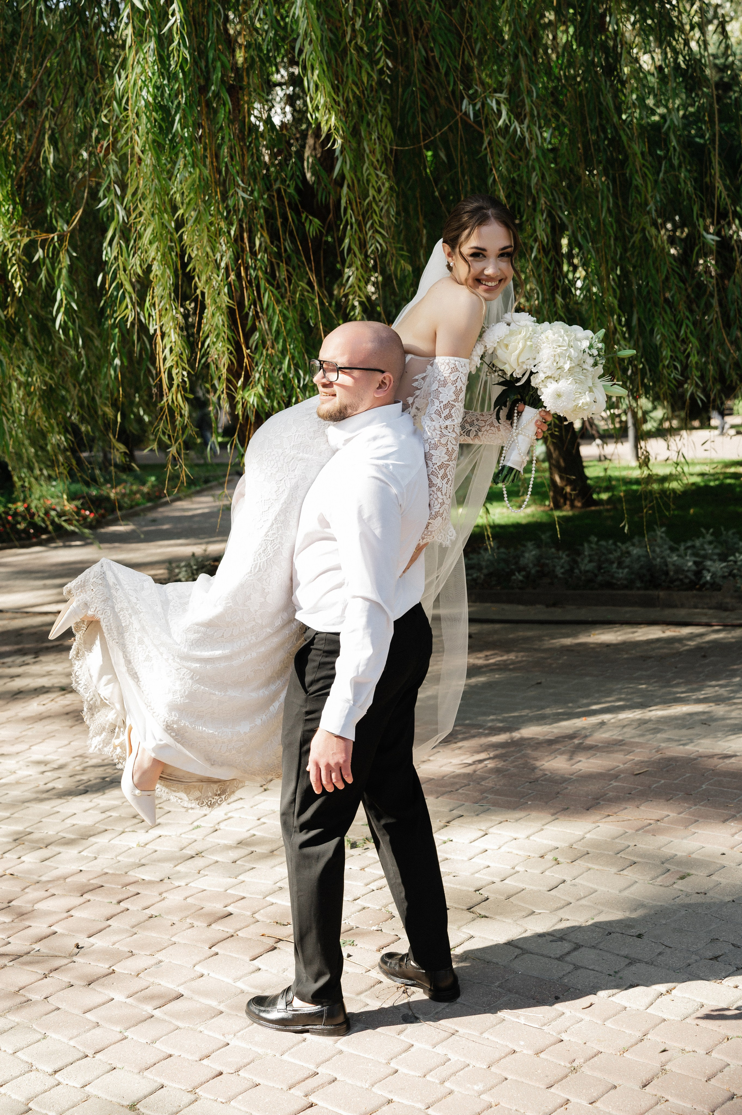 D&L ЗАГС + прогула. Фотограф Ярута Оксана / Ростов-на-Дону