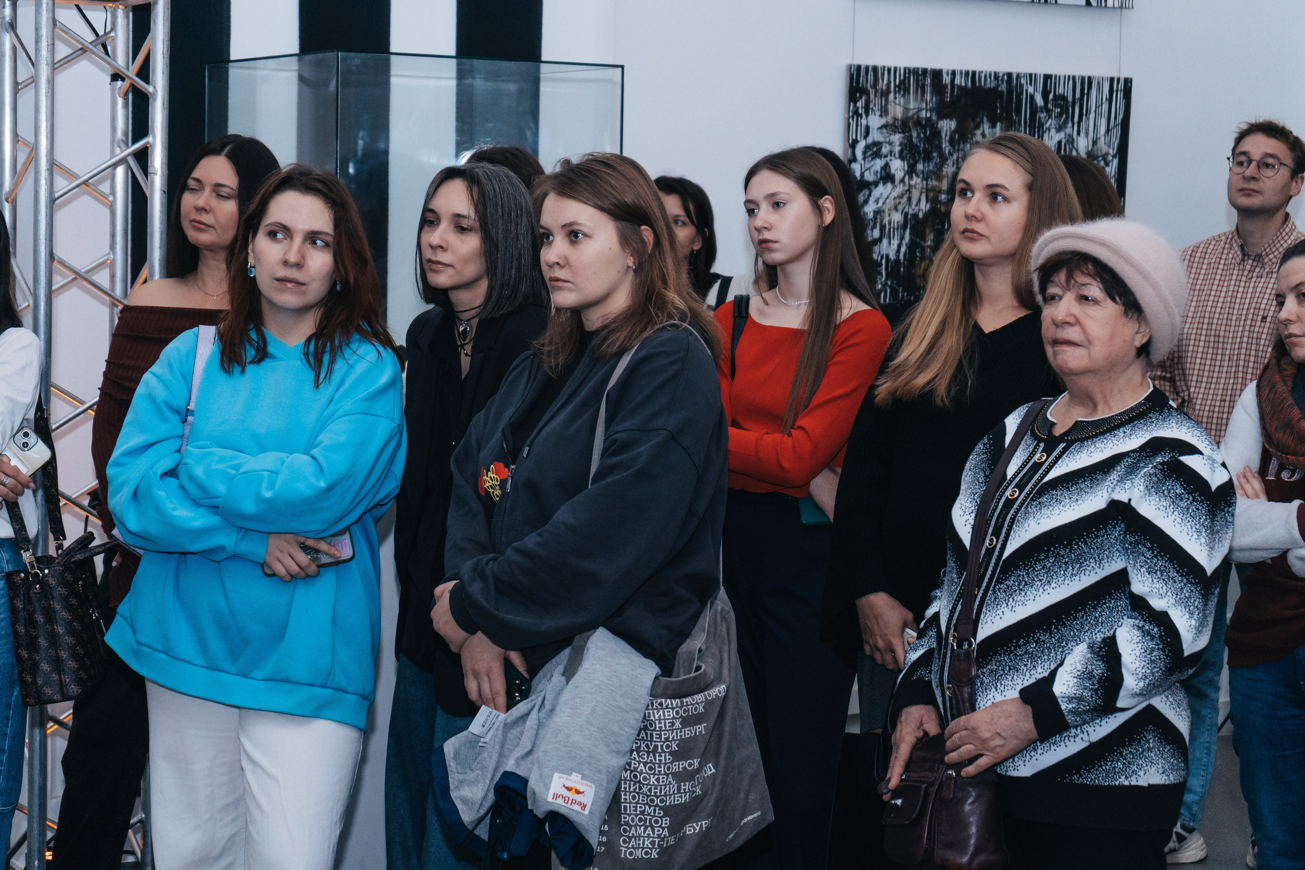 Выставка Юрия Литарова. Всё рождается. Всё продолжается. Портретный фотограф Нижний Новгород