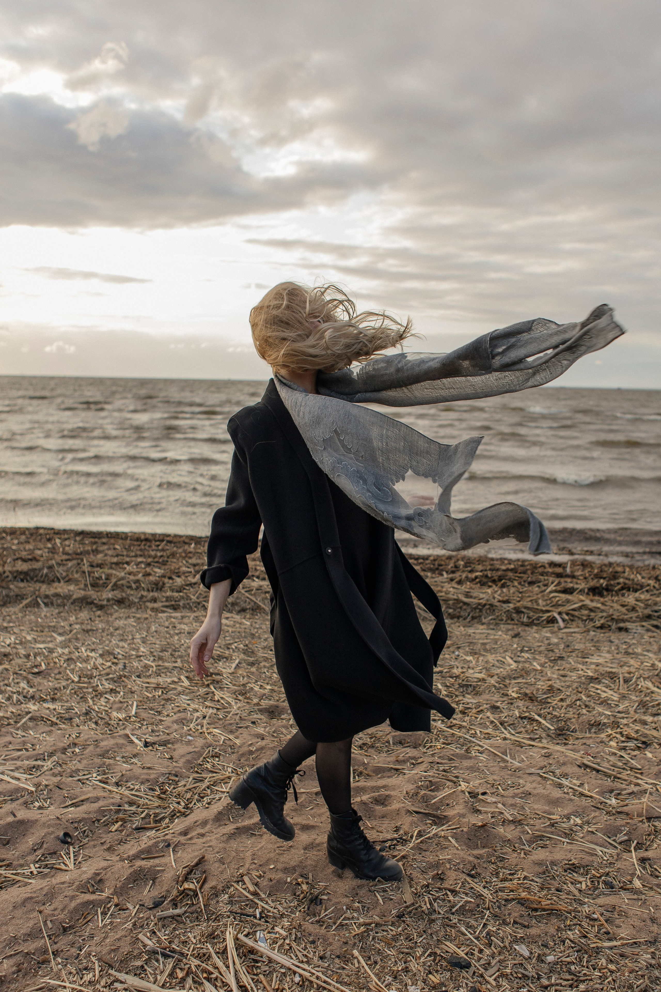 Оля на пляже. Свадебный семейный фотограф в Санкт-Петербурге СПб Евгения Гинзбург
