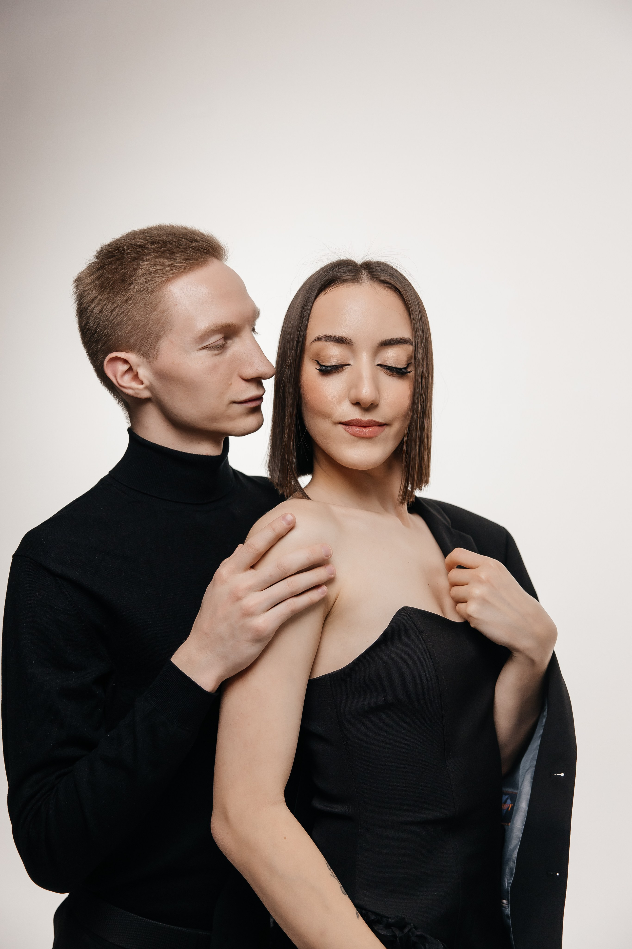 Лавстори в студии. Фотограф в Сочи Колосова Елена