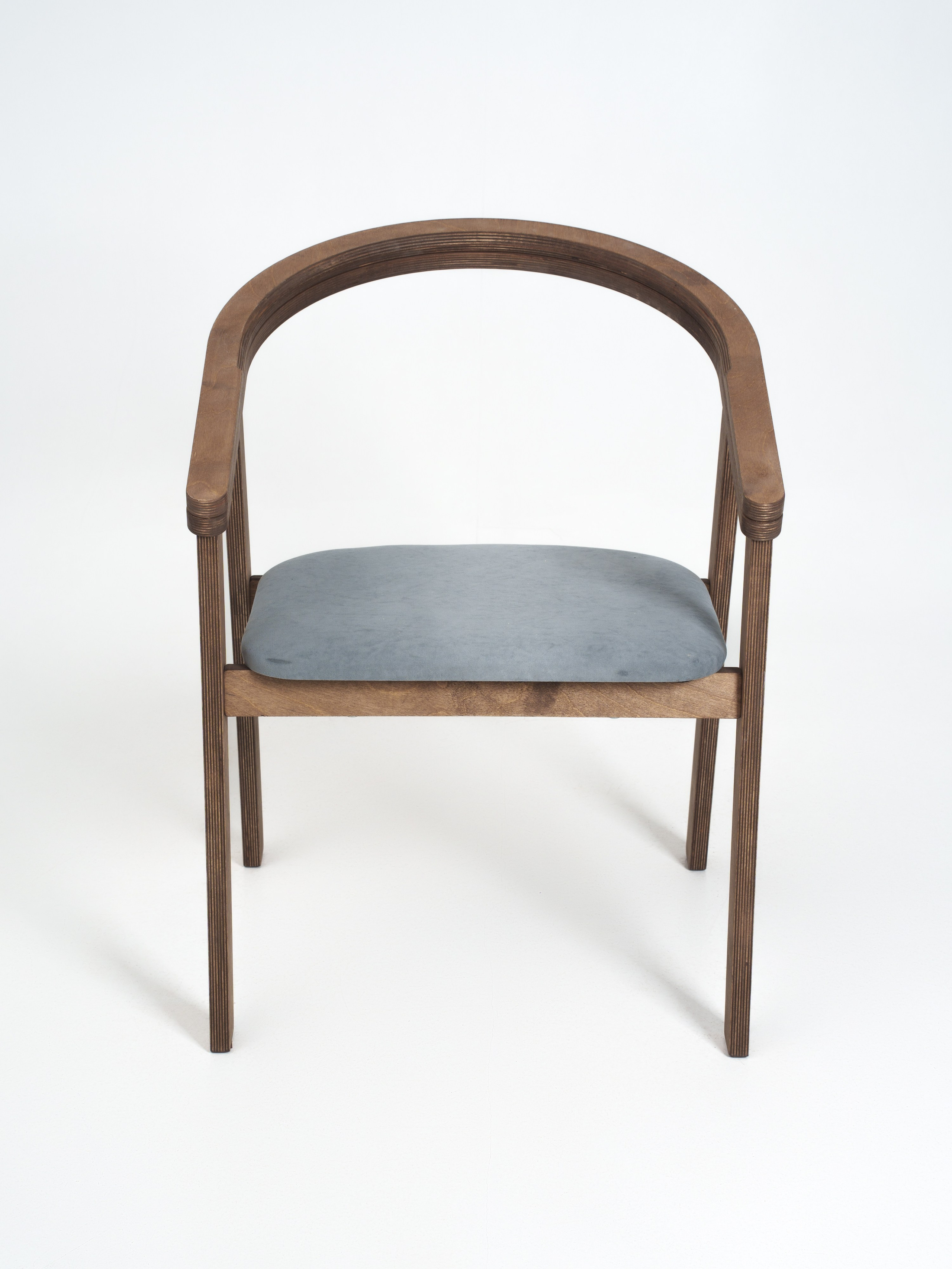 Столы и стулья для маркетплейсов. Иван Упоров — фотограф, рилсмейкер чебоксары