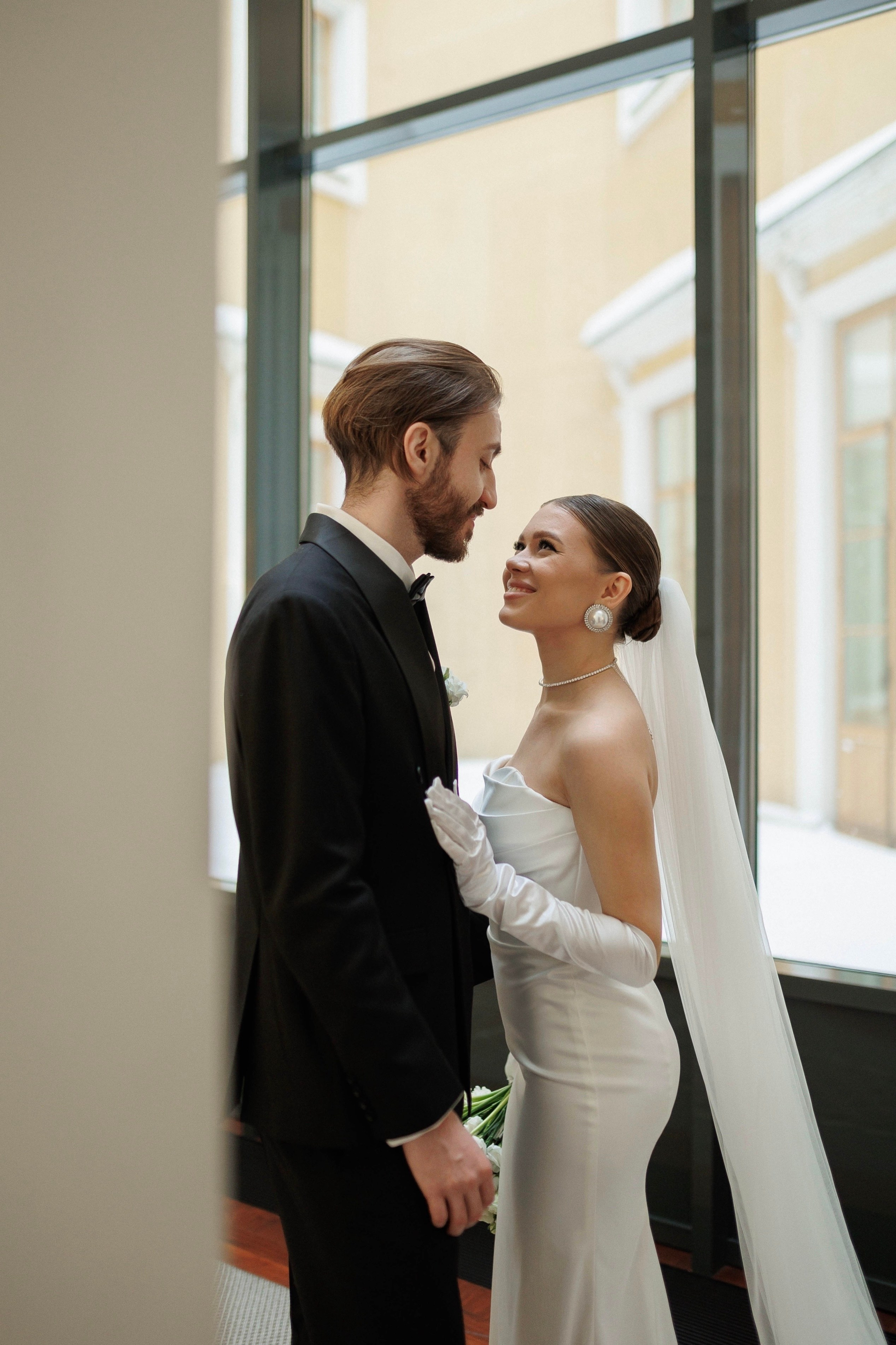 ···. Свадебный фотограф в Санкт-Петербурге Александра Чукавина