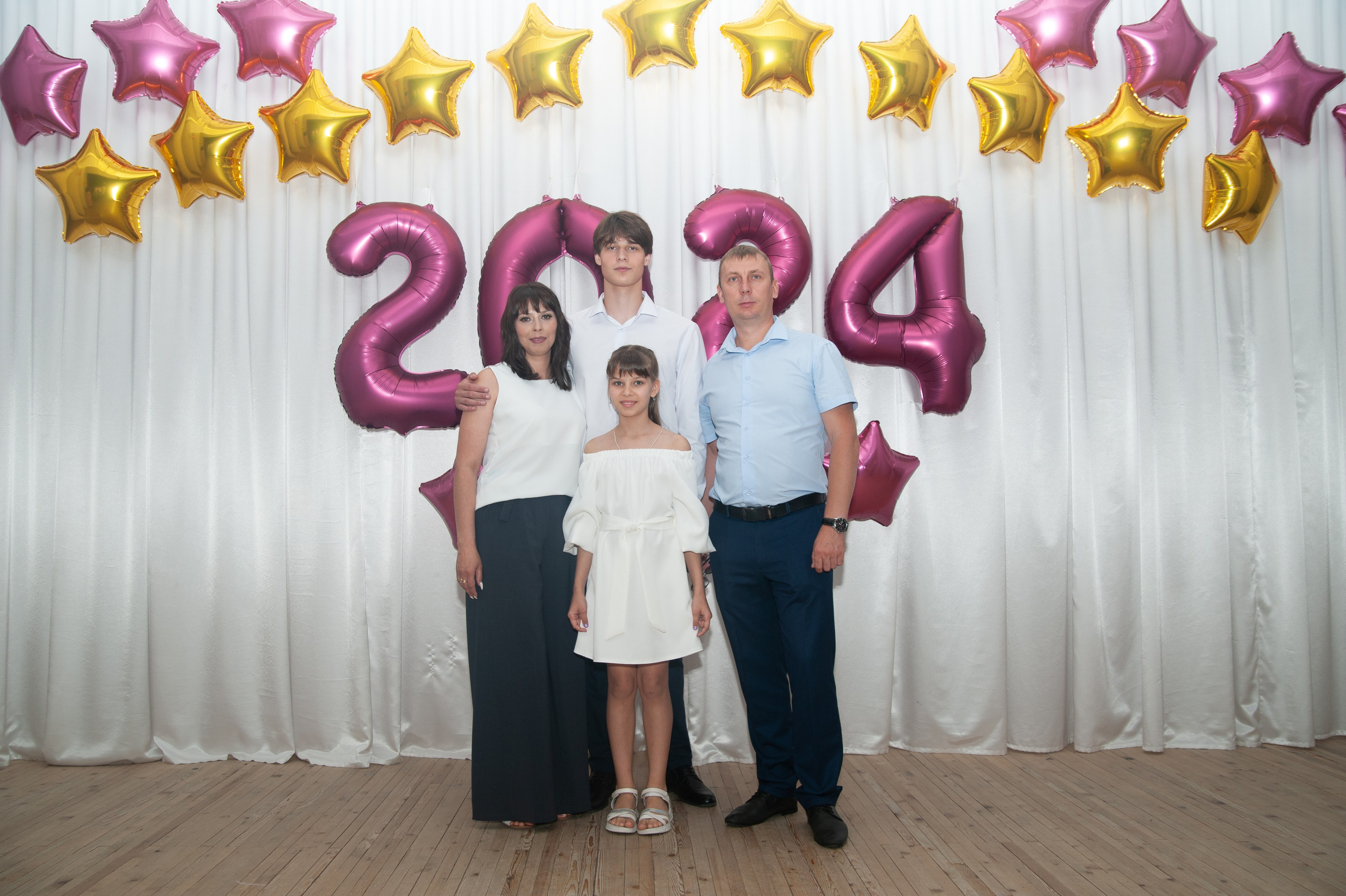 Выпускной МАОУ СОШ № 17 им. Эдуарда Есаяна. Свадебный и семейный фотограф Денис Лукьянов в Краснодаре, Краснодарском крае и Республике Крым