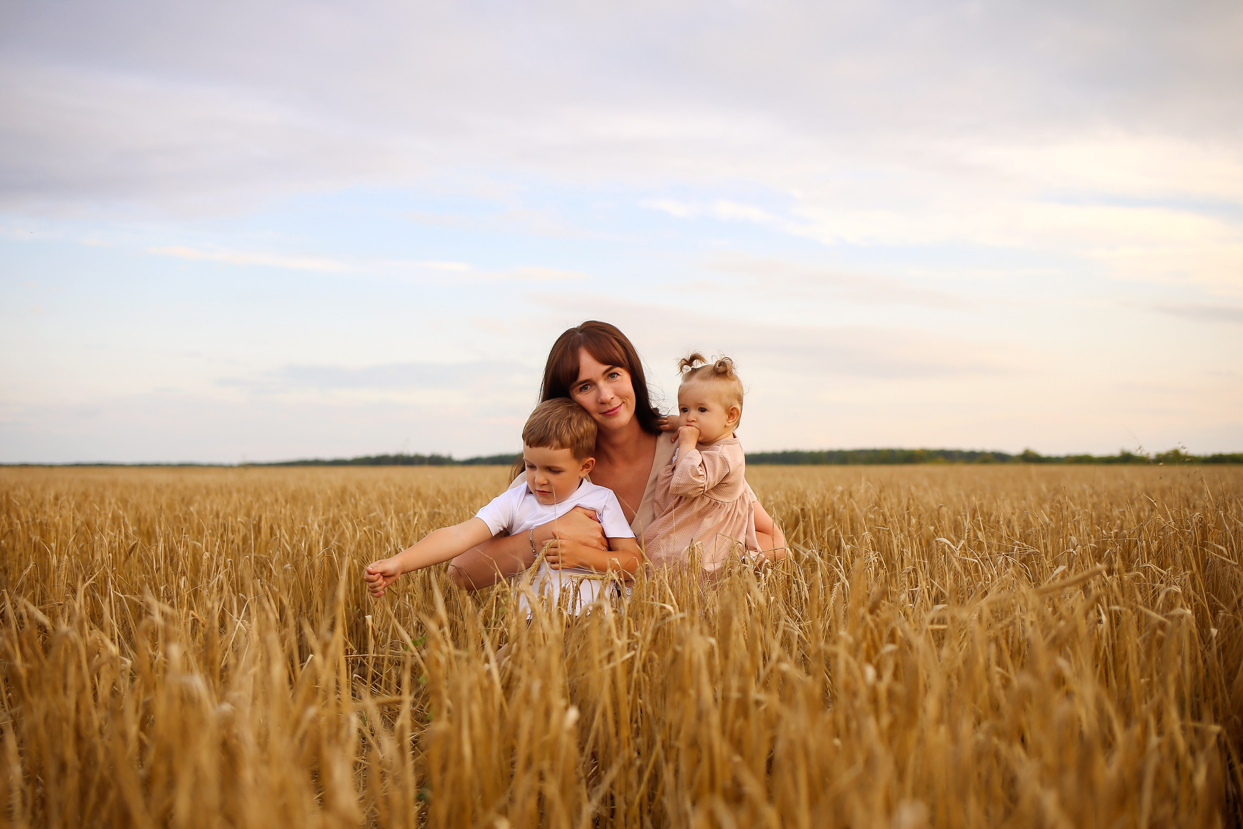 Съемка в поле. Семейный фотограф Фотосессия беременности  Екатеринбург Елена Луткова