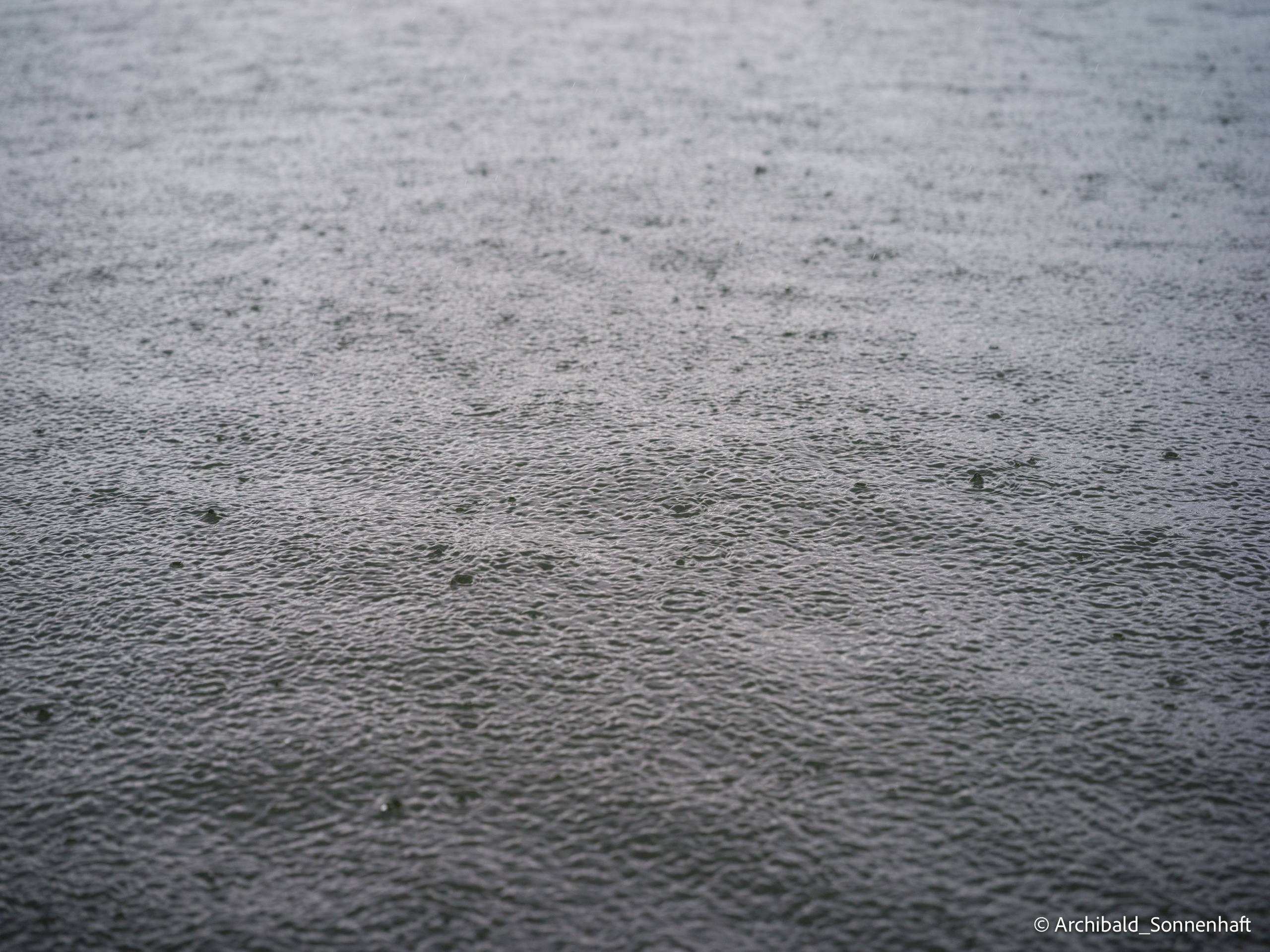 Kayaking. Photographer in Guangzhou, China. Archibald Sonnenhaft
