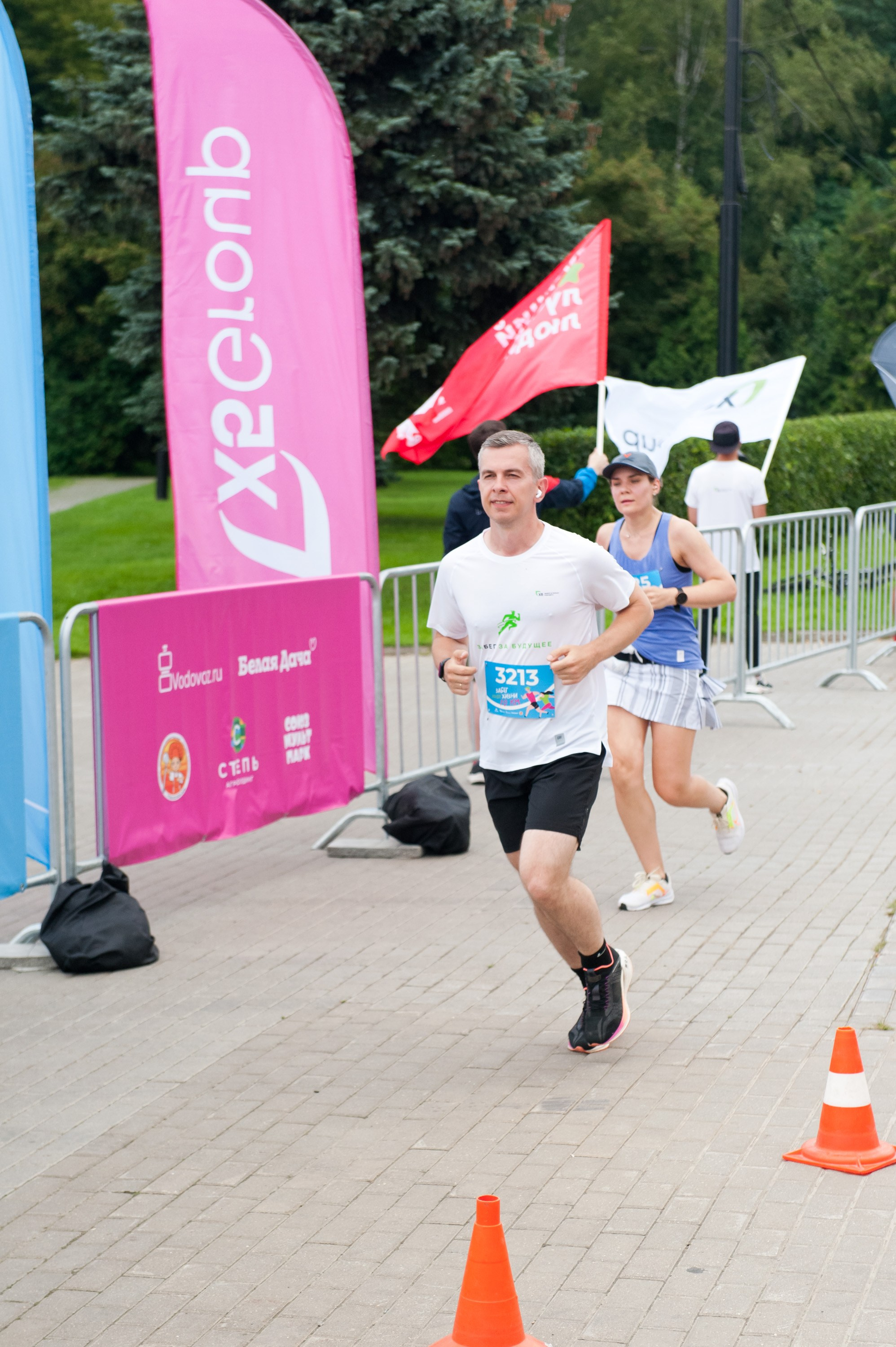 Корпоративное. Забег X5 Retail Group. Репортажный фотограф и видеограф Слава Думчев. Тимбилдинги, отчетники, корпоративы