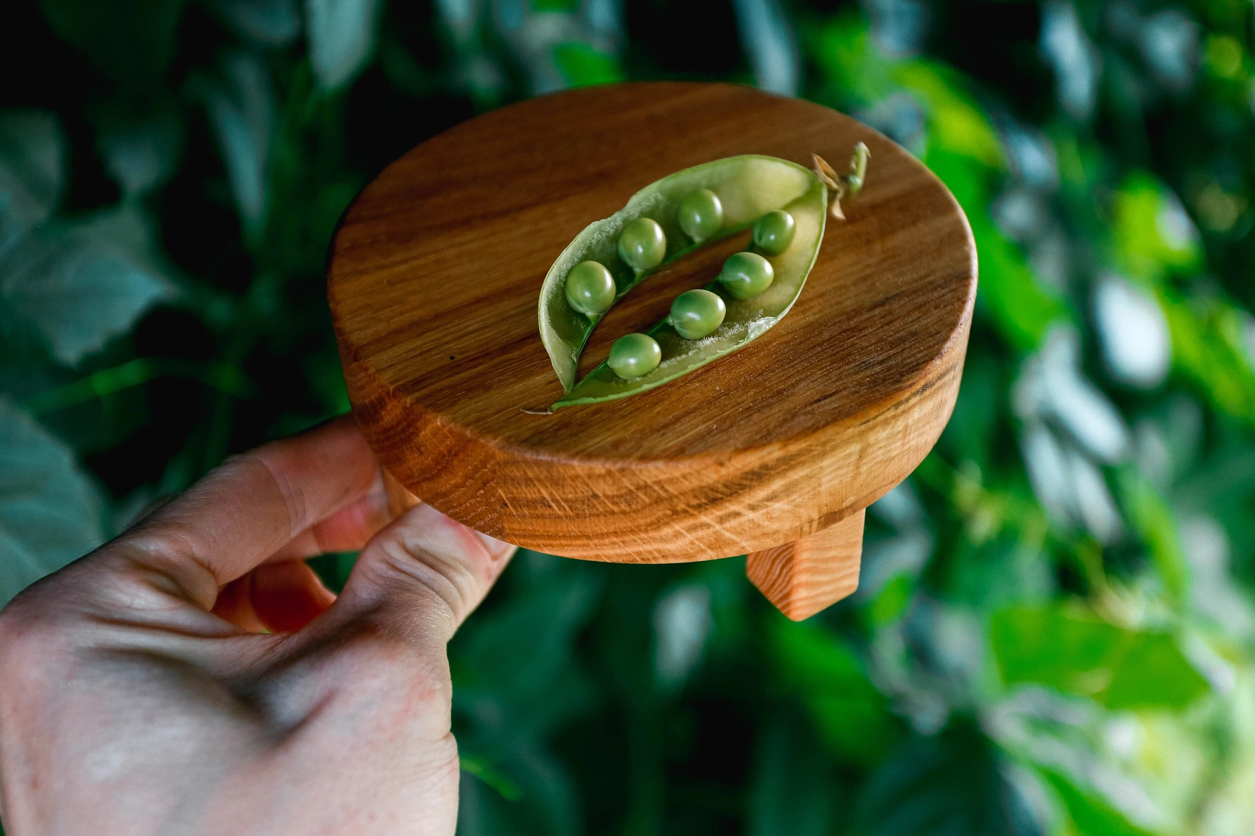Столик. Разделочные доски и деревянная мебель на заказ