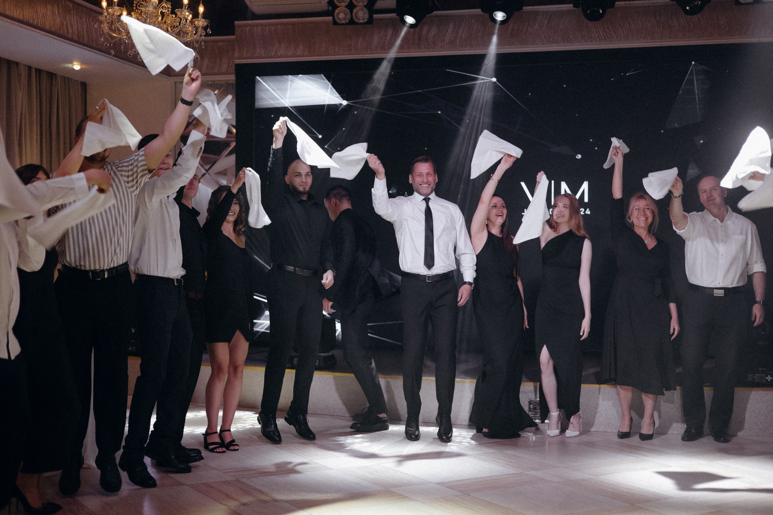 Мира и Влад. Свадебное агентство «Всё Серьёзно»