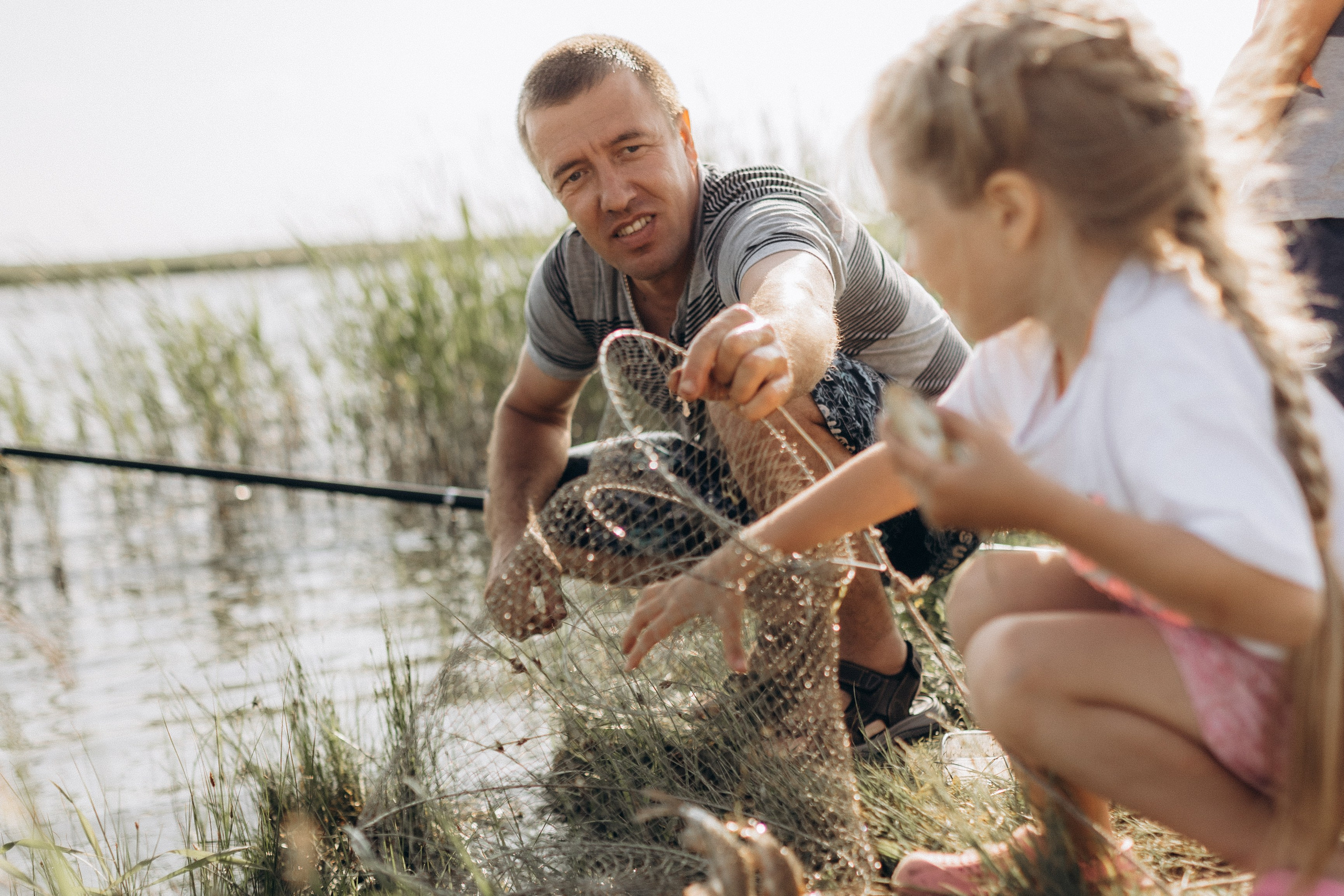 Семейная рыбалка. Семейный фотограф lifestyle в Новосибирске Елена Шпилевая