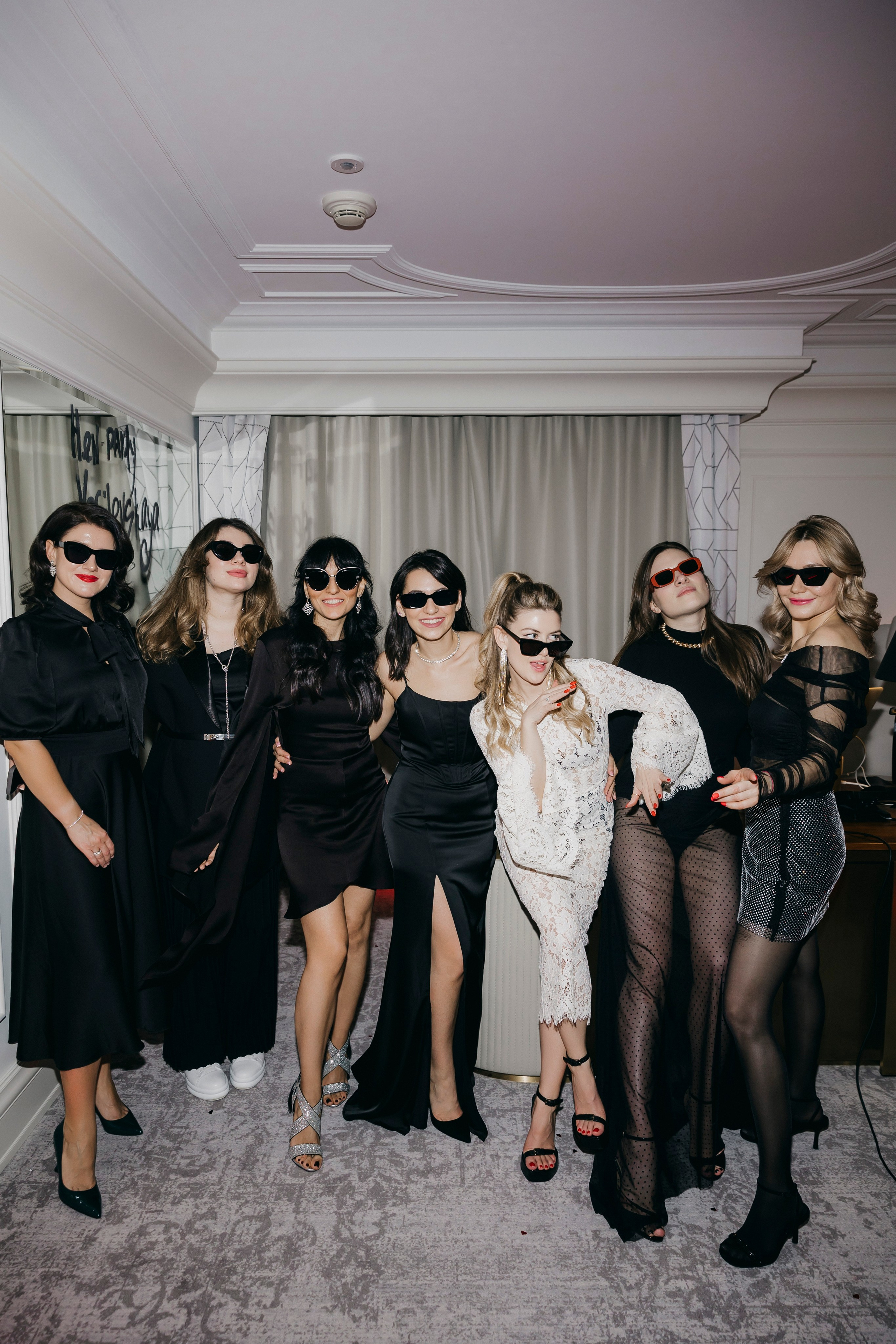 Девичник в отеле The Carlton Moscow. Свадебный фотограф в Москве Екатерина Гусева