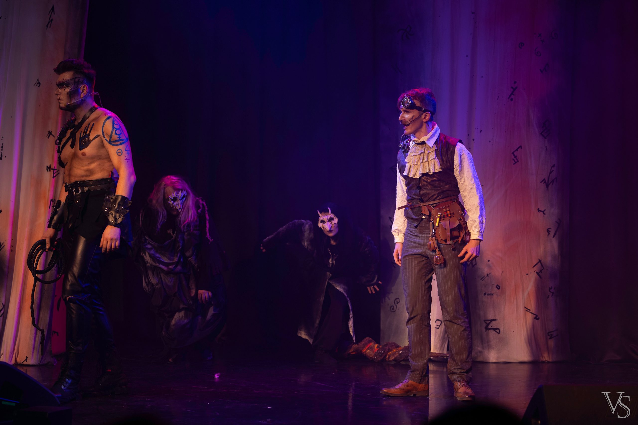 Книга стихий 25.01. Фотограф Виктор Степанов