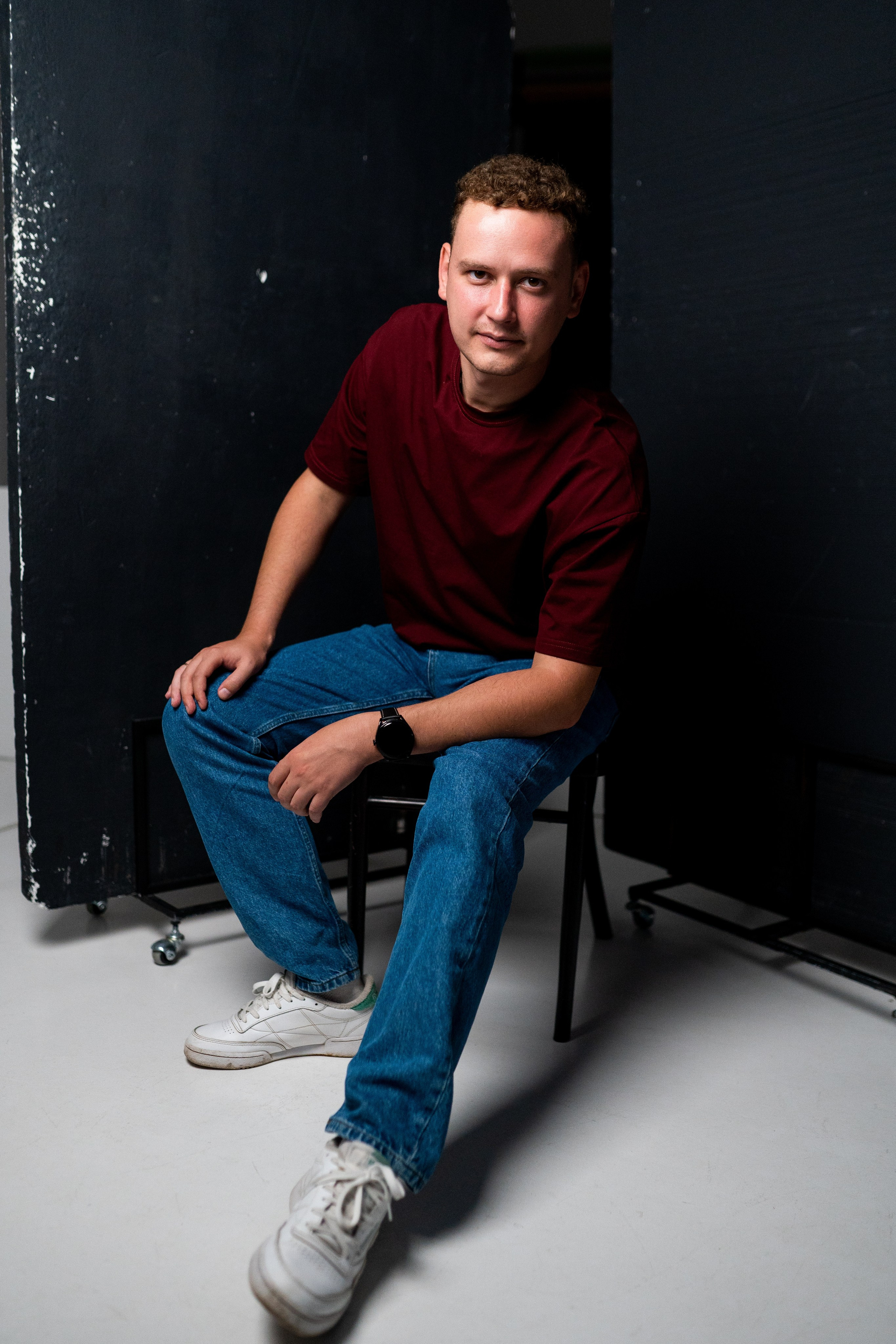 Дмитрий. Деловая мужская фотосессия в фотостудии. Фотограф в Самаре Иван Булатов