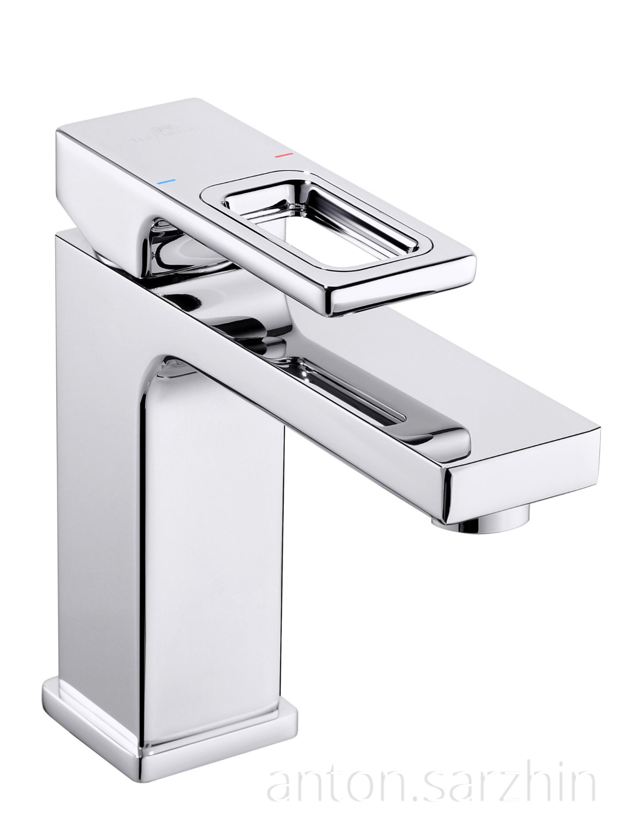 Хромированный смеситель для раковины