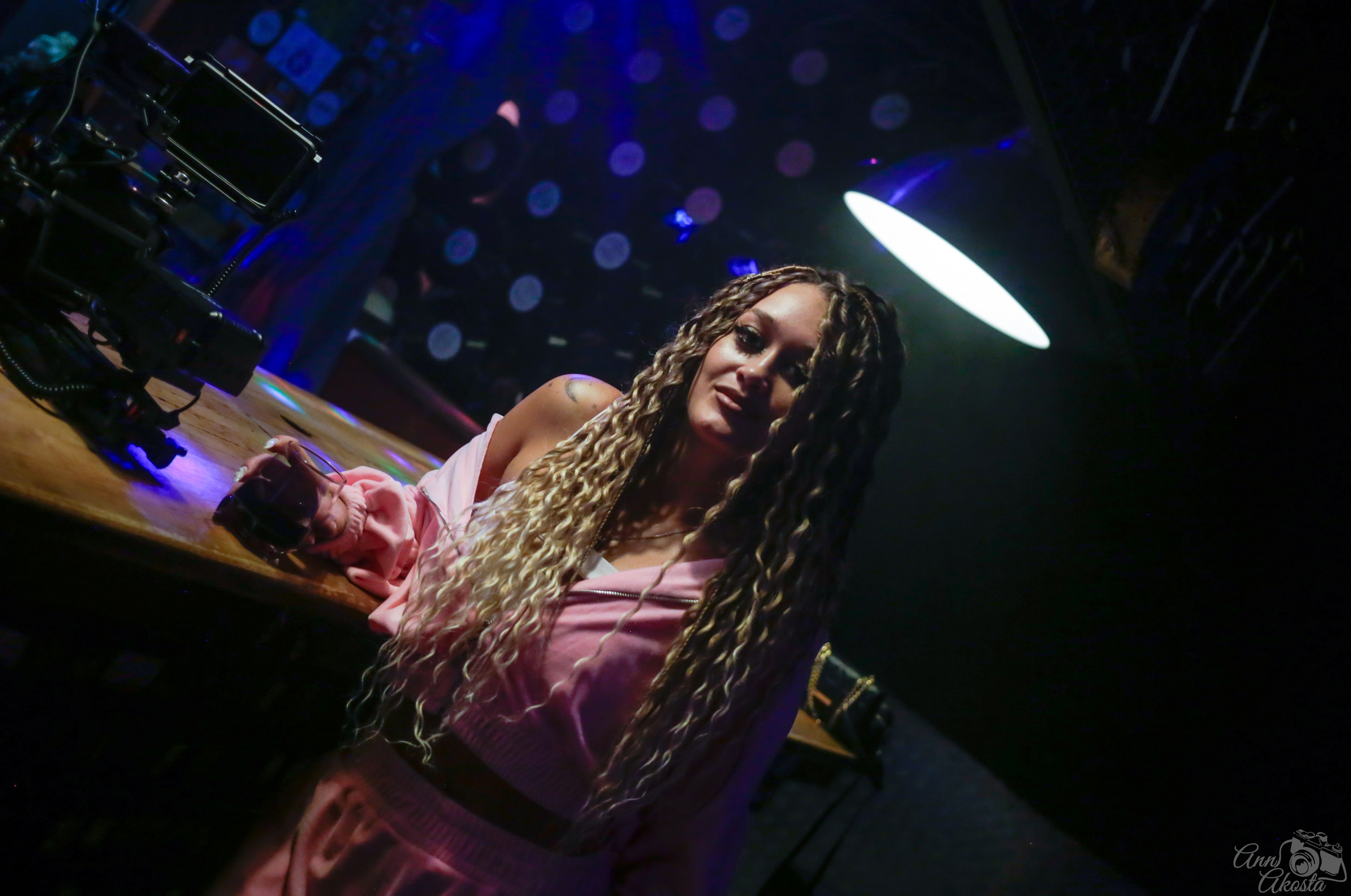 Фильм «Третья смена». Анна Акоста: фотограф в Санкт-Петербурге и Таганроге