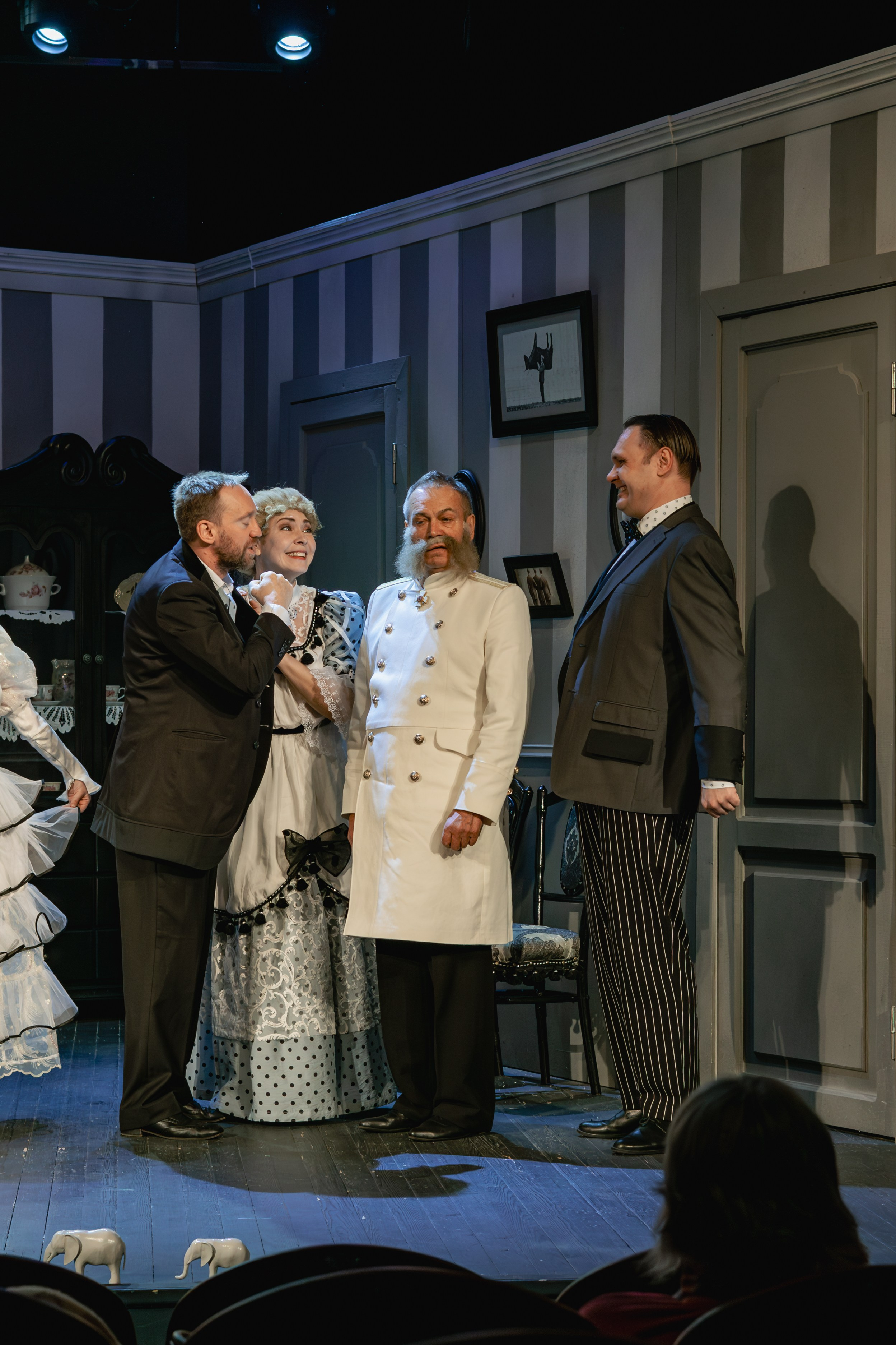 Театр Юного Зрителя «Две свадьбы». Фотограф Марк Файзулин