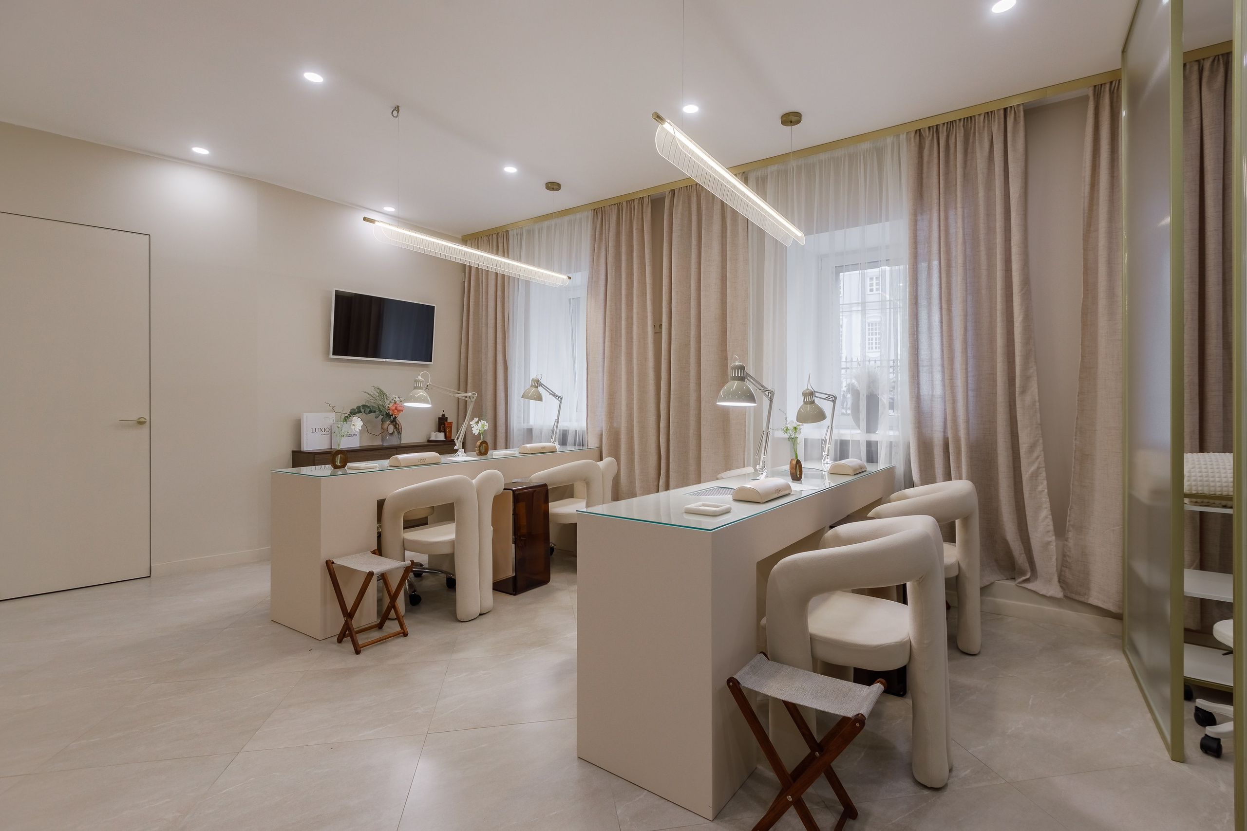 Интерьерная съемка салона красоты. Интерьерный фотограф в Москве Роман Потапов