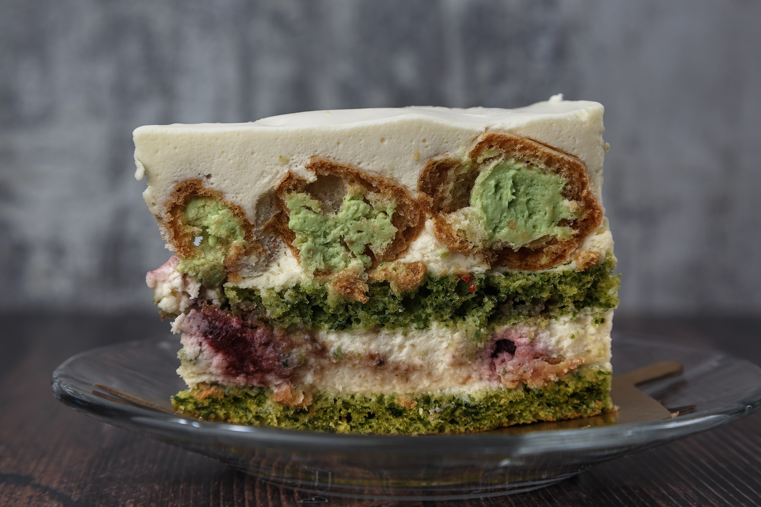 пирожное кофейни-кондитерской Konfi