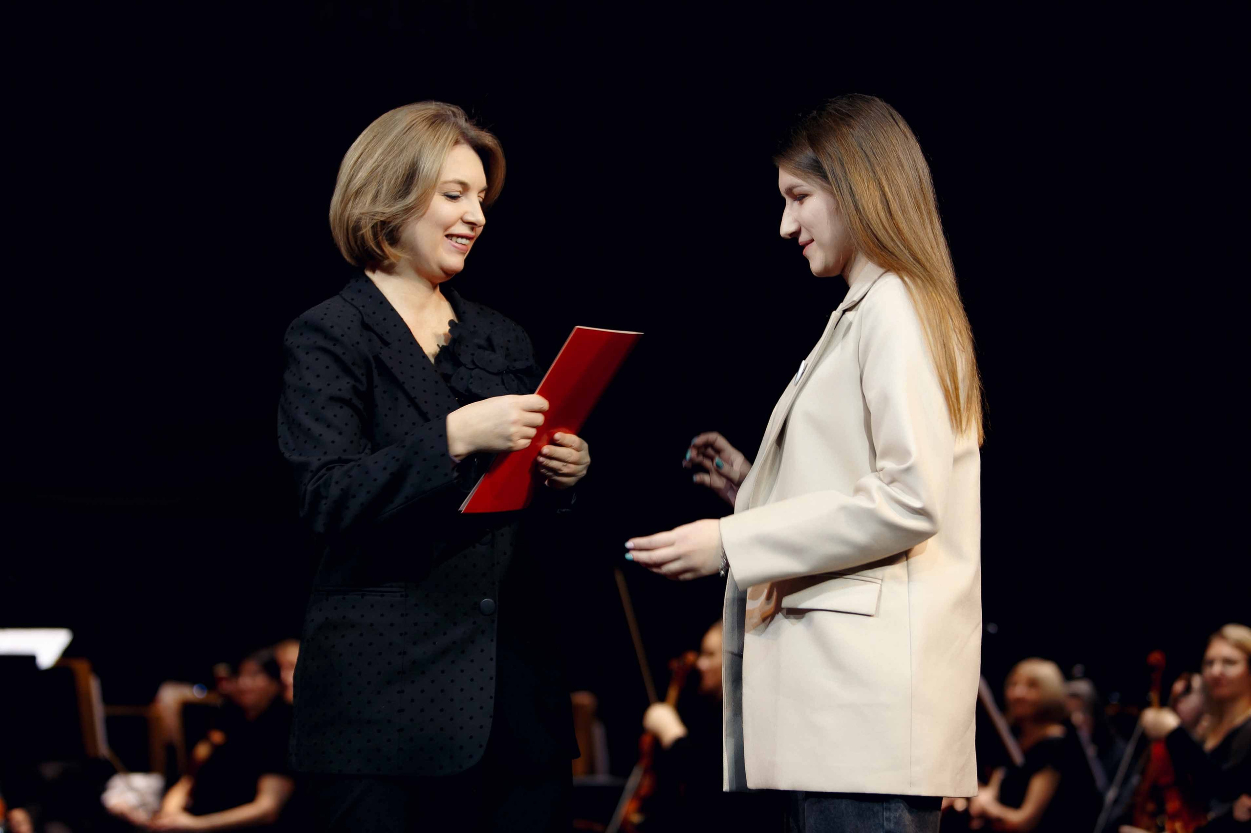 Закрытие «Года педагога и наставника» в КЗЦ Миллениум. Ваш репортажный фотограф Артемий Антонов