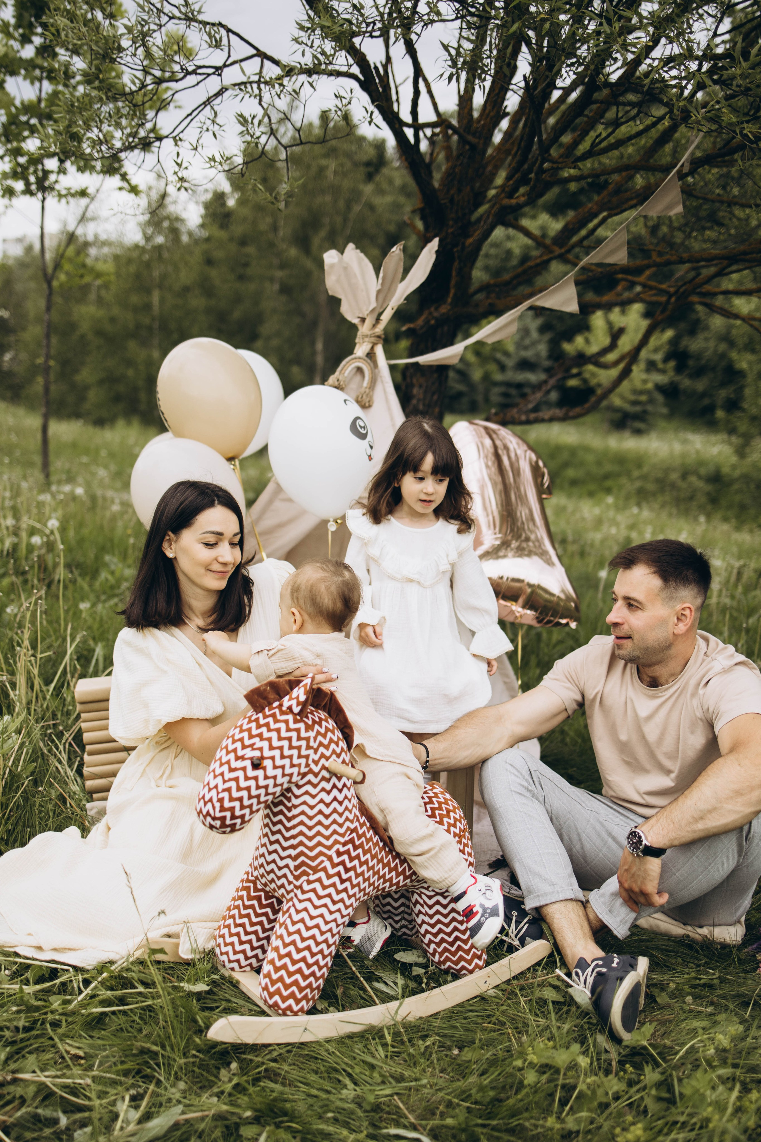Маша, Женя, Ариана и Мирон. Семейный фотограф в Москве Виктория Ястребинская