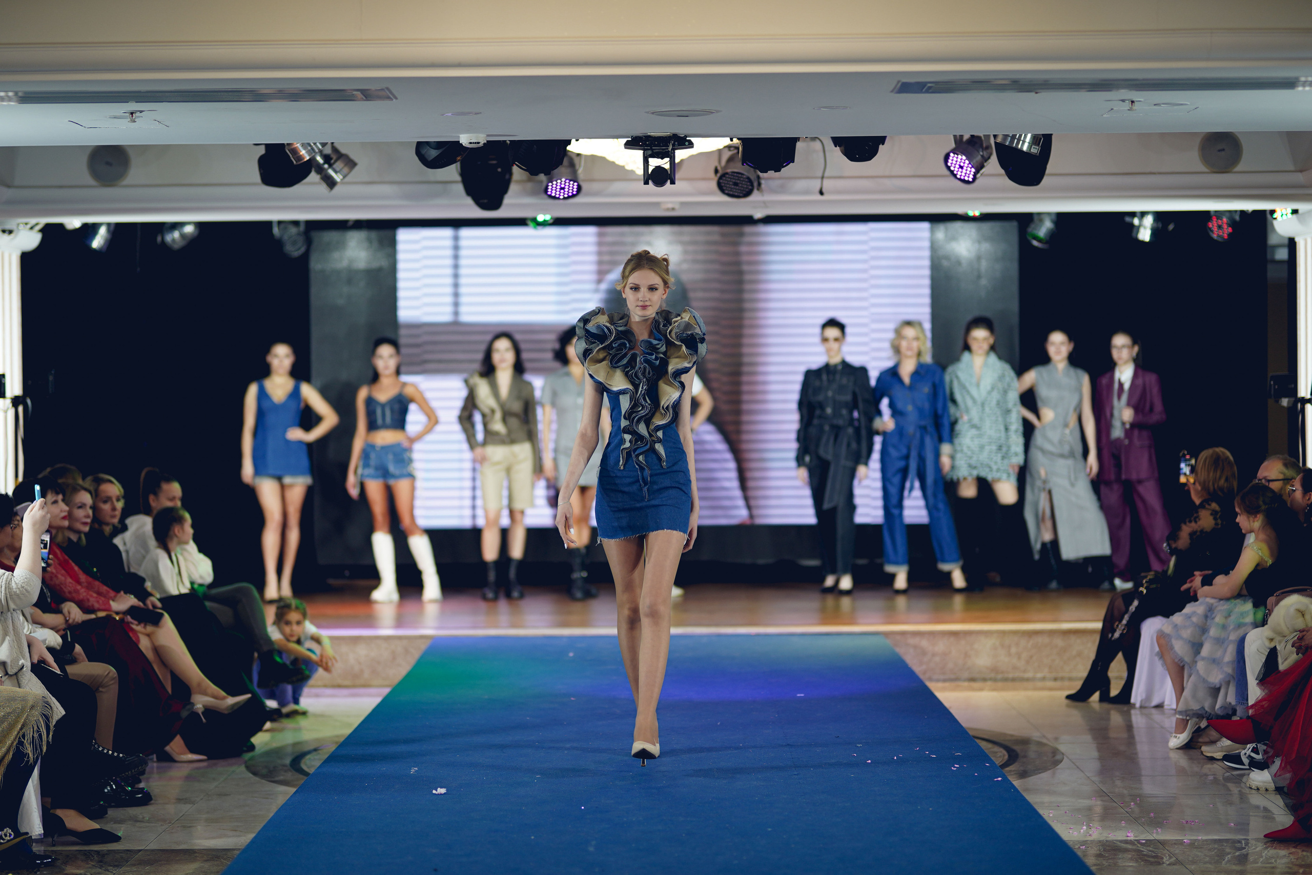 Fashion шоу и показы. Фотограф Антон Никитин