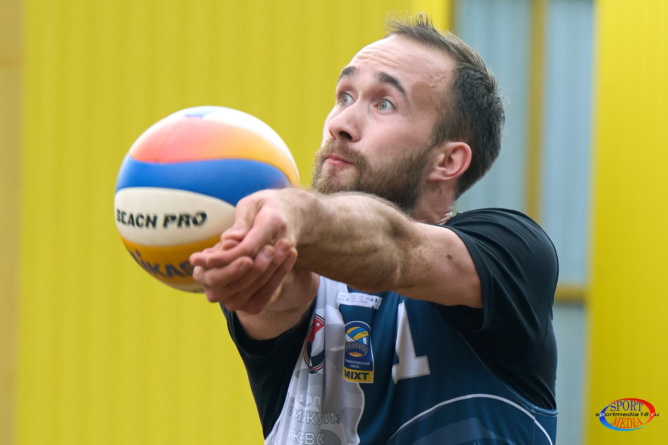 Пляжный волейбол. ПРИВОЛЖСКАЯ ЛИГА MIXT Ижевск 18.05.2025. Спортивный репортажный фотограф в Ижевске Сергей Мерзляков