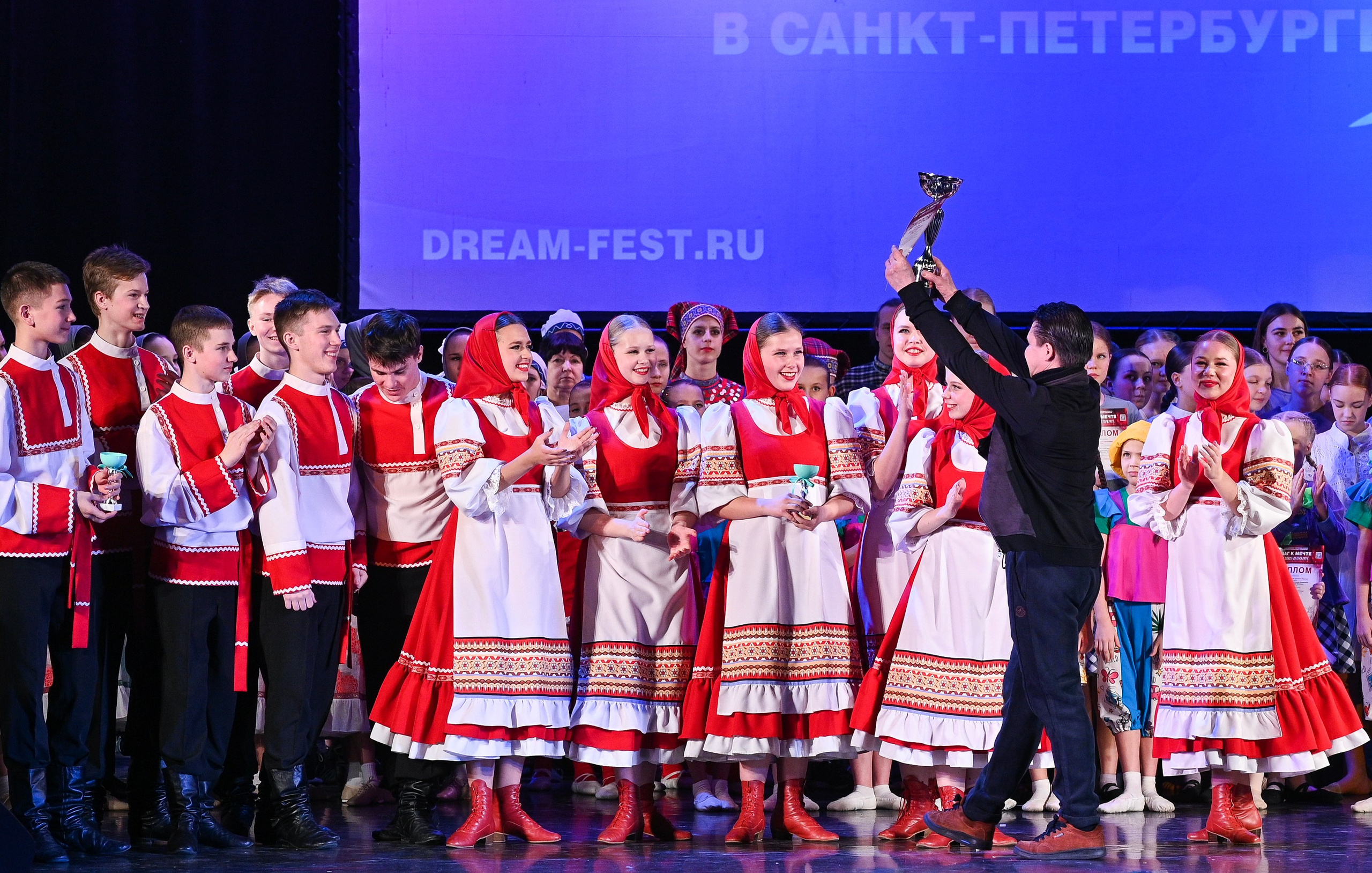 07.12.2024 Фестивальное движение «Шаг к мечте» г. Санкт-Петербург. Медиастудия Фото Концепт