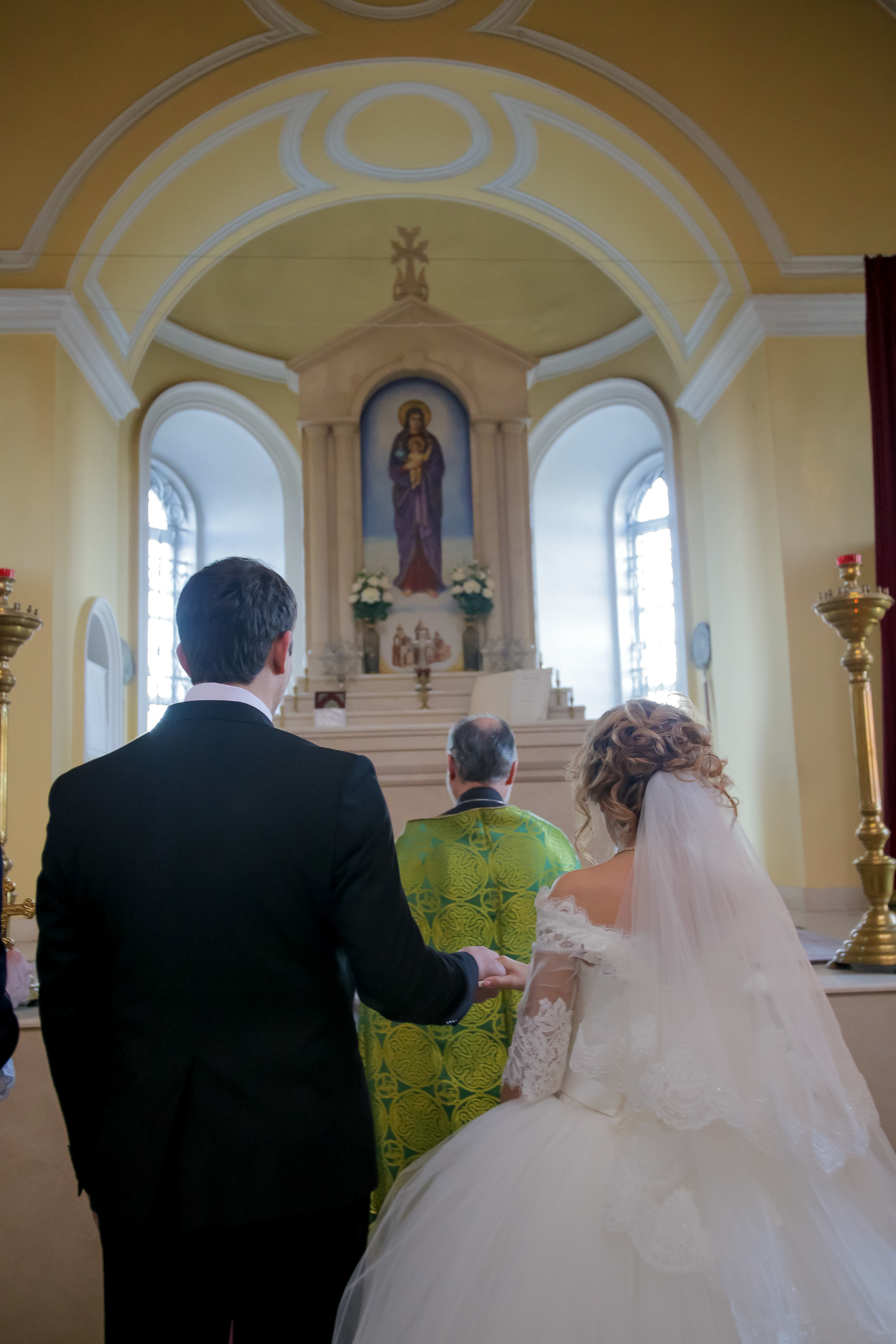 Фотограф церковных обрядов в Ростове-на-Дону. Профессиональная фото и. Максим Матвийченко и Виктория Басова профессионалы своего дела