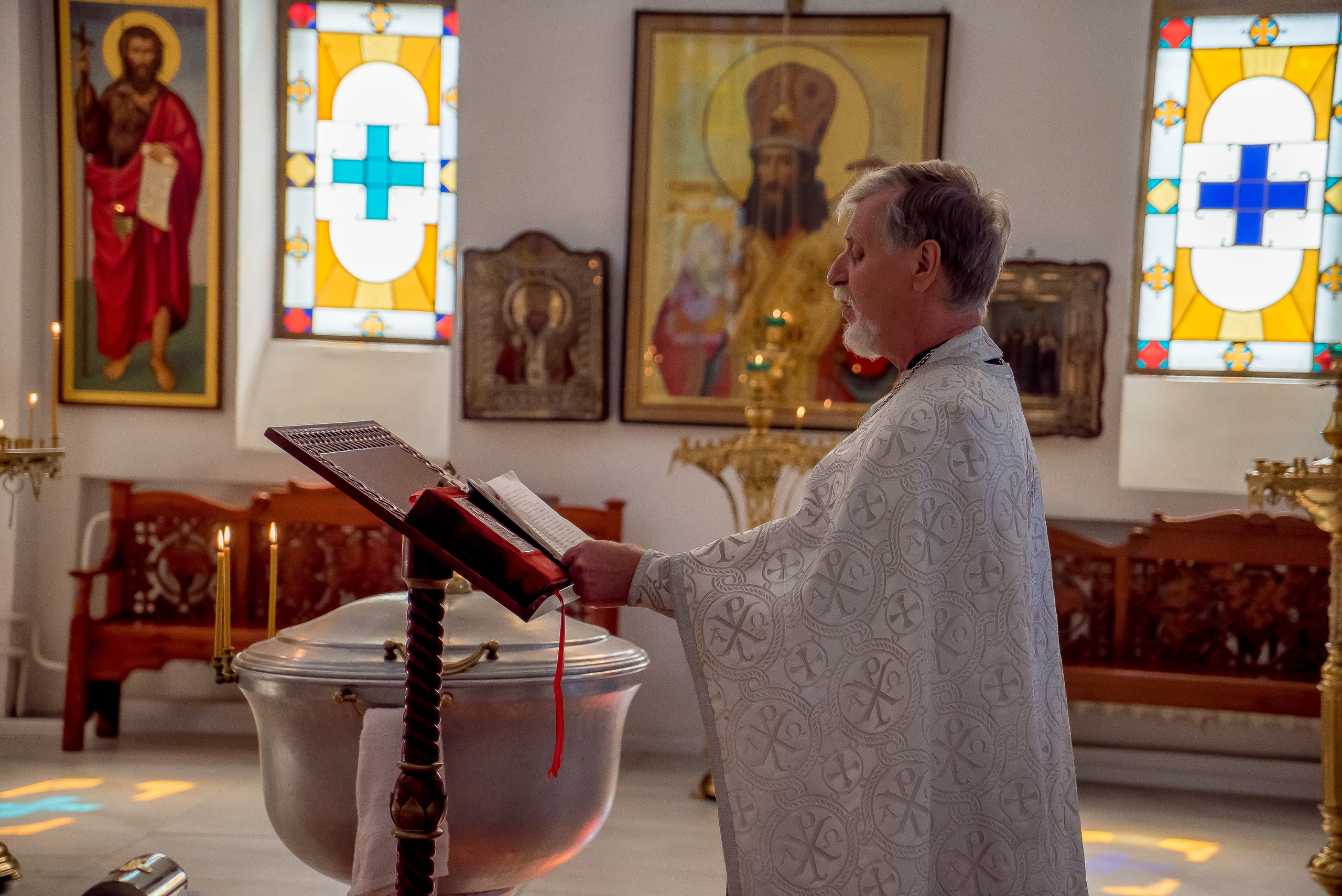 Photographer of church rites. Professional photo and video shooting of. Max Matvich and Victoria Basova are professionals in their field