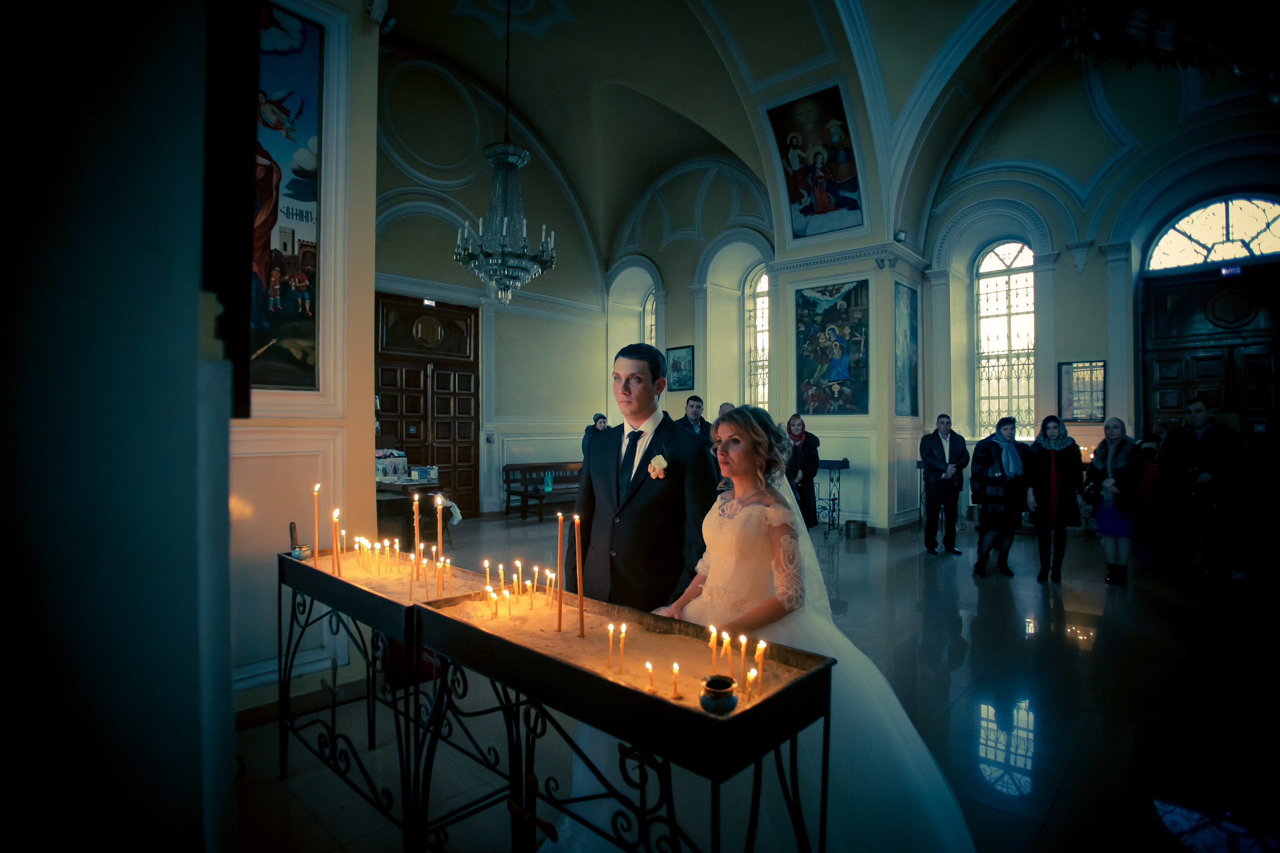 Фотограф церковных обрядов в Ростове-на-Дону. Профессиональная фото и. Максим Матвийченко и Виктория Басова профессионалы своего дела