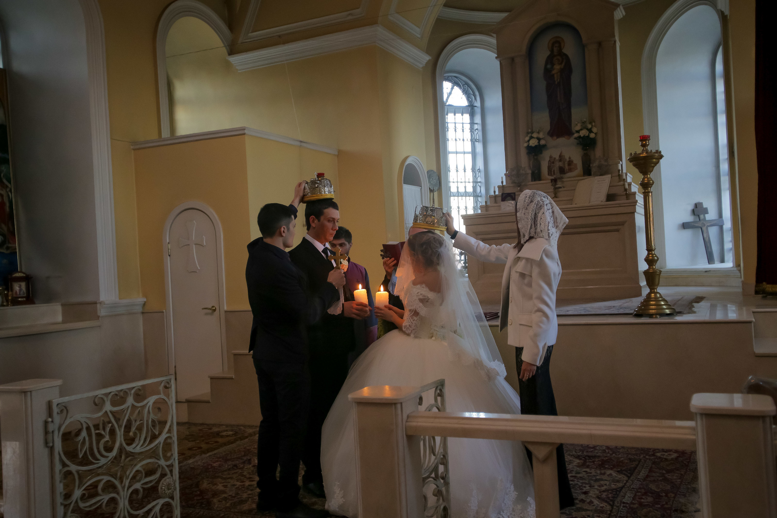 Фотограф церковных обрядов в Ростове-на-Дону. Профессиональная фото и. Максим Матвийченко и Виктория Басова профессионалы своего дела