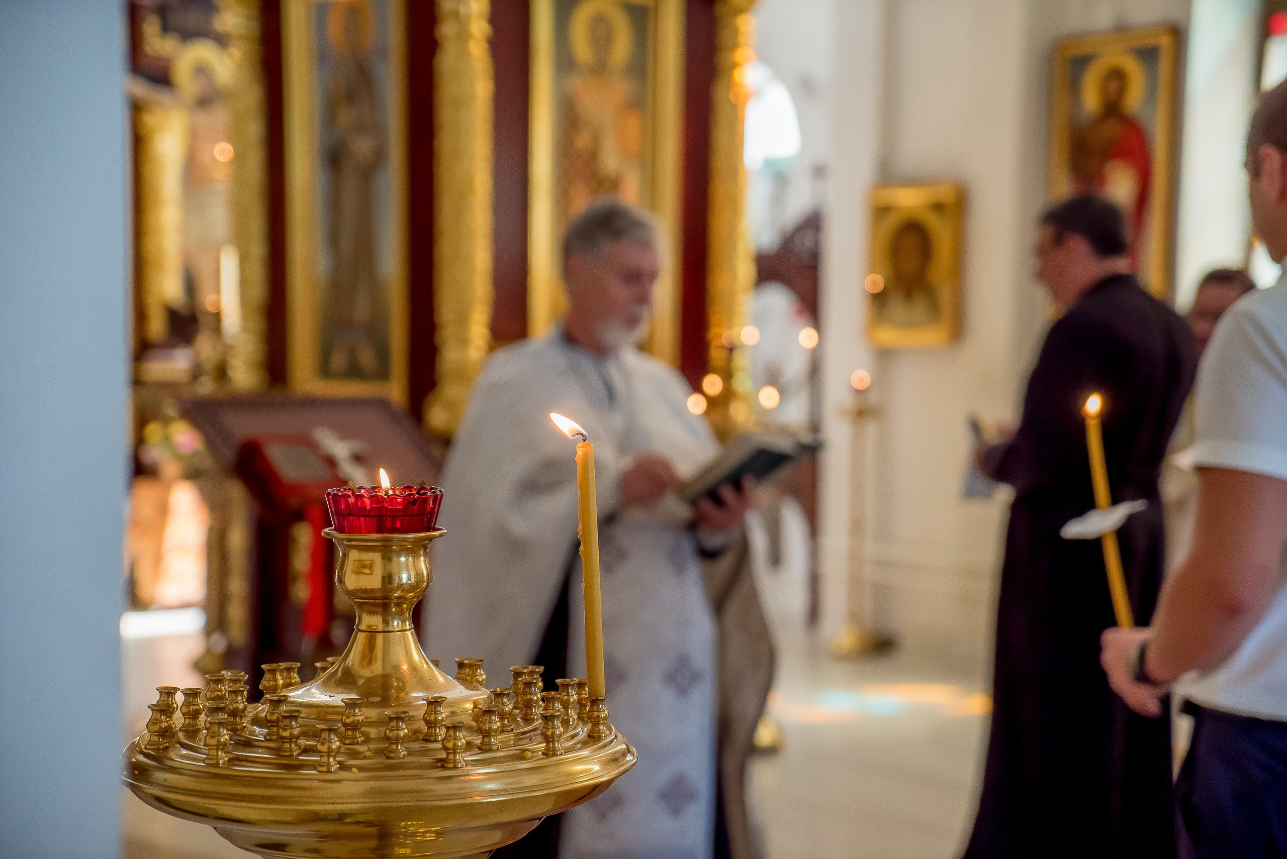 Photographer of church rites. Professional photo and video shooting of. Max Matvich and Victoria Basova are professionals in their field