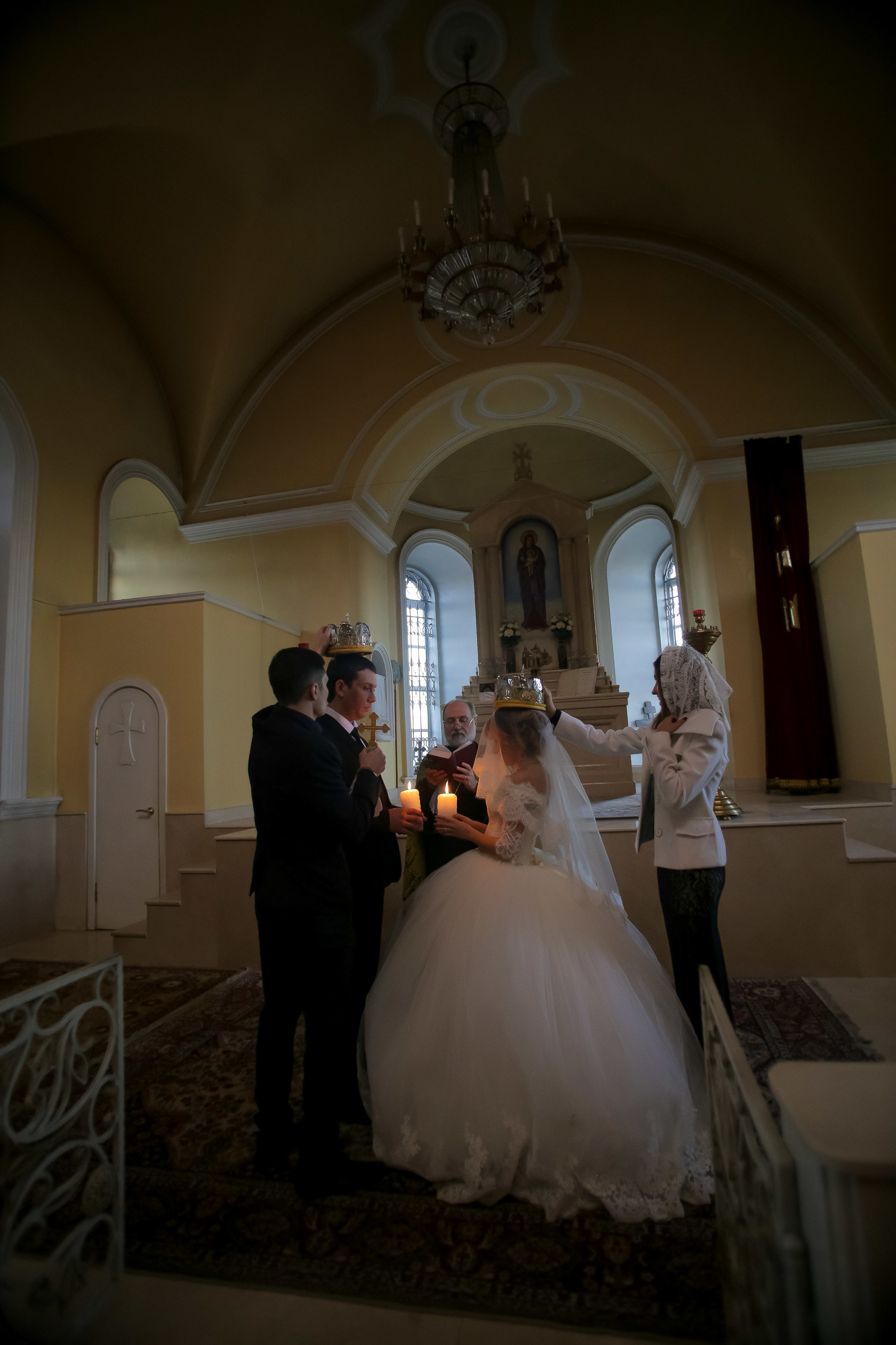 Фотограф церковных обрядов в Ростове-на-Дону. Профессиональная фото и. Максим Матвийченко и Виктория Басова профессионалы своего дела