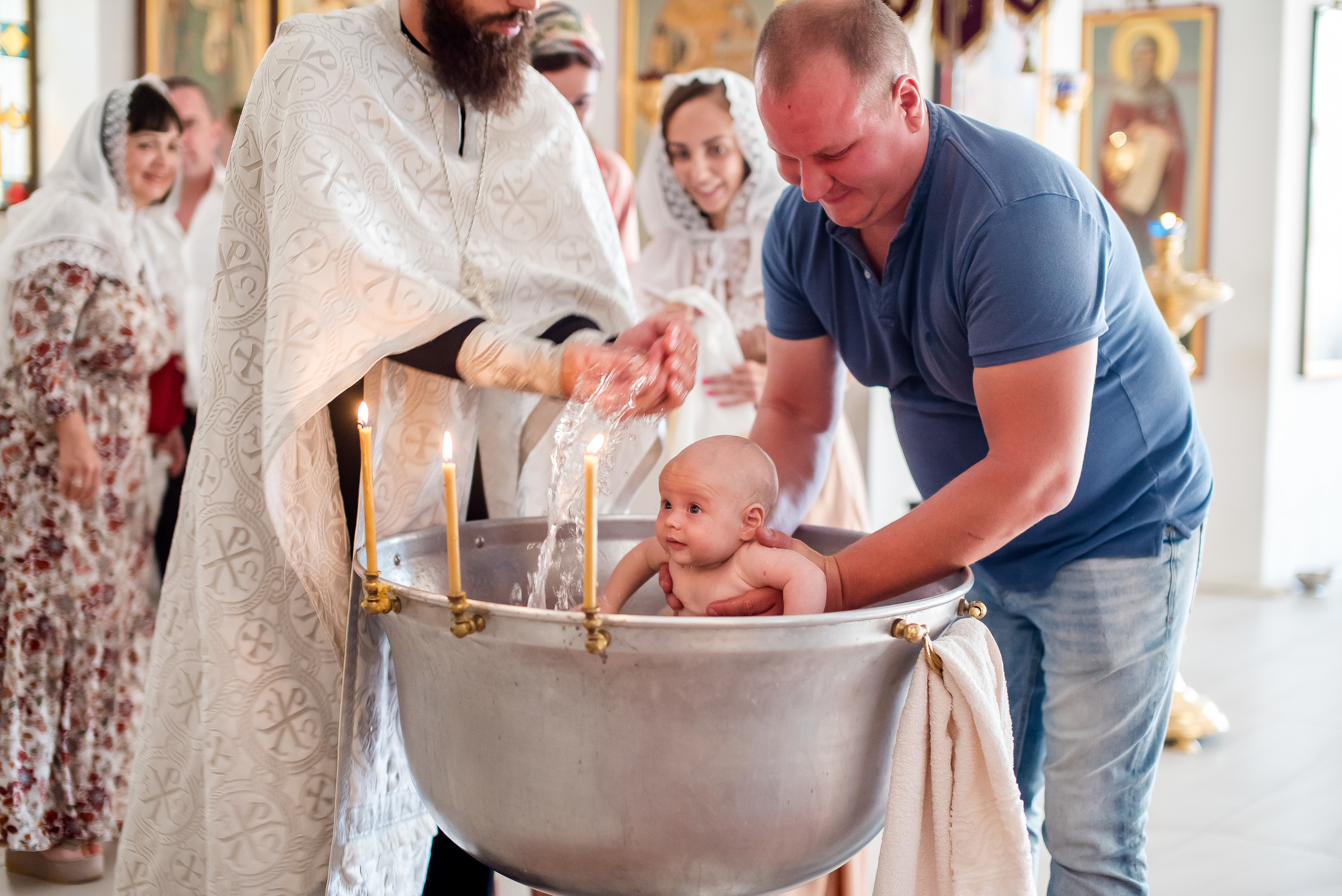 Фотограф церковных обрядов в Ростове-на-Дону. Профессиональная фото и. Максим Матвийченко и Виктория Басова профессионалы своего дела