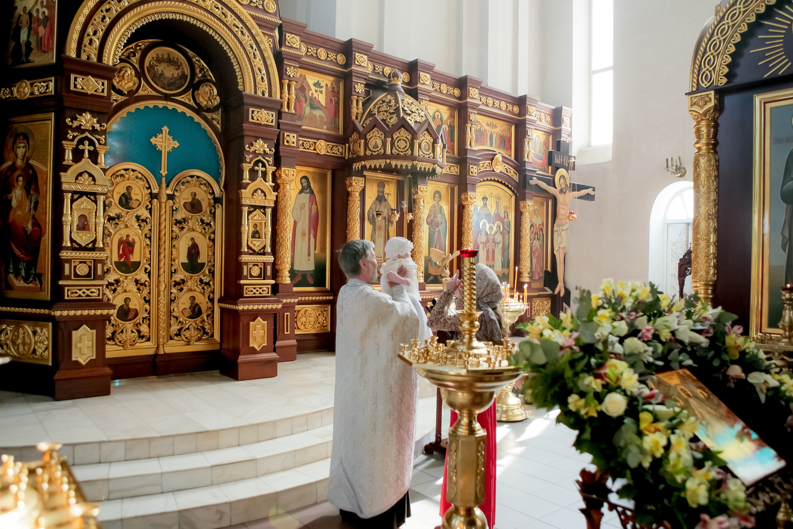 Photographer of church rites. Professional photo and video shooting of. Max Matvich and Victoria Basova are professionals in their field