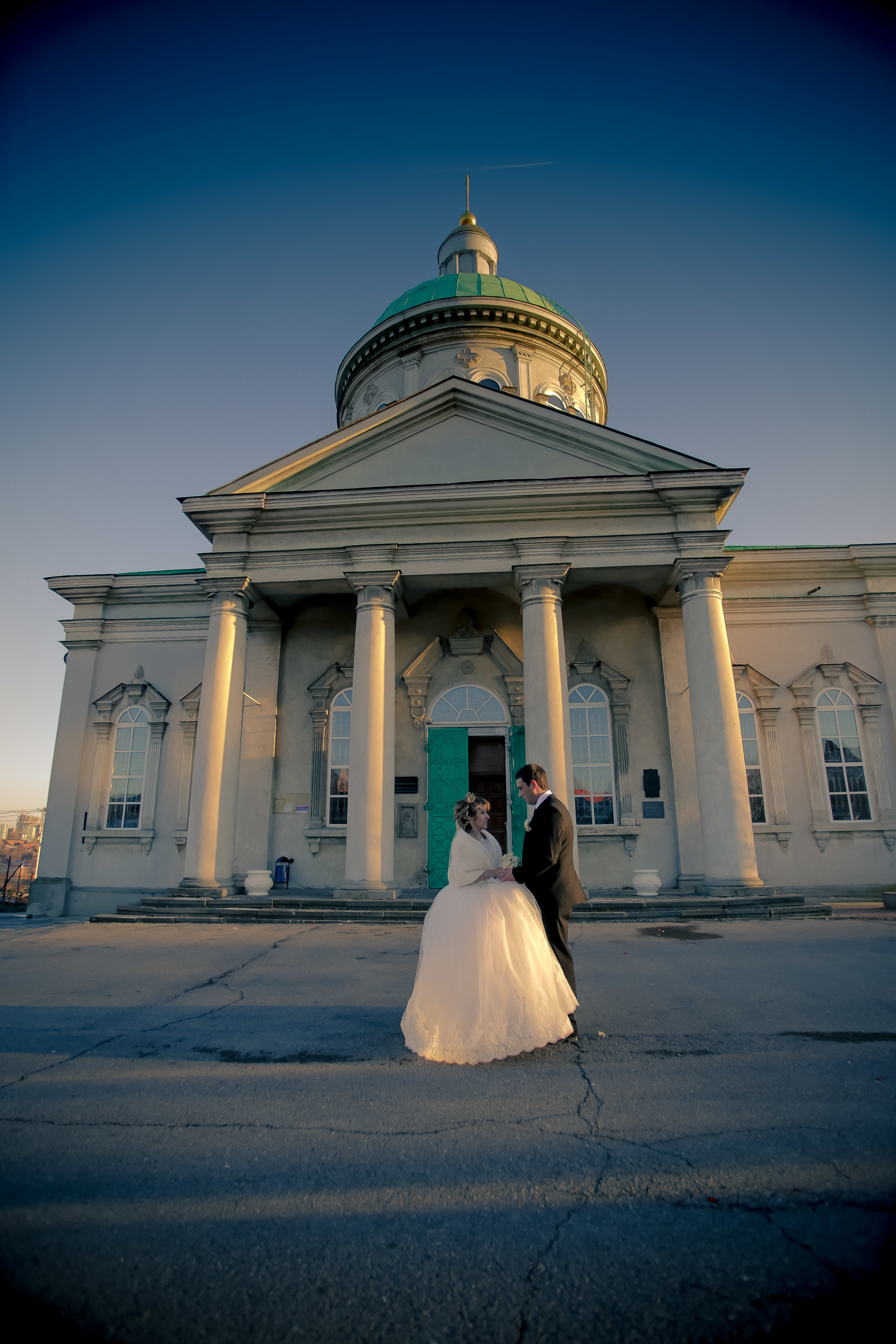 Фотограф церковных обрядов в Ростове-на-Дону. Профессиональная фото и. Максим Матвийченко и Виктория Басова профессионалы своего дела