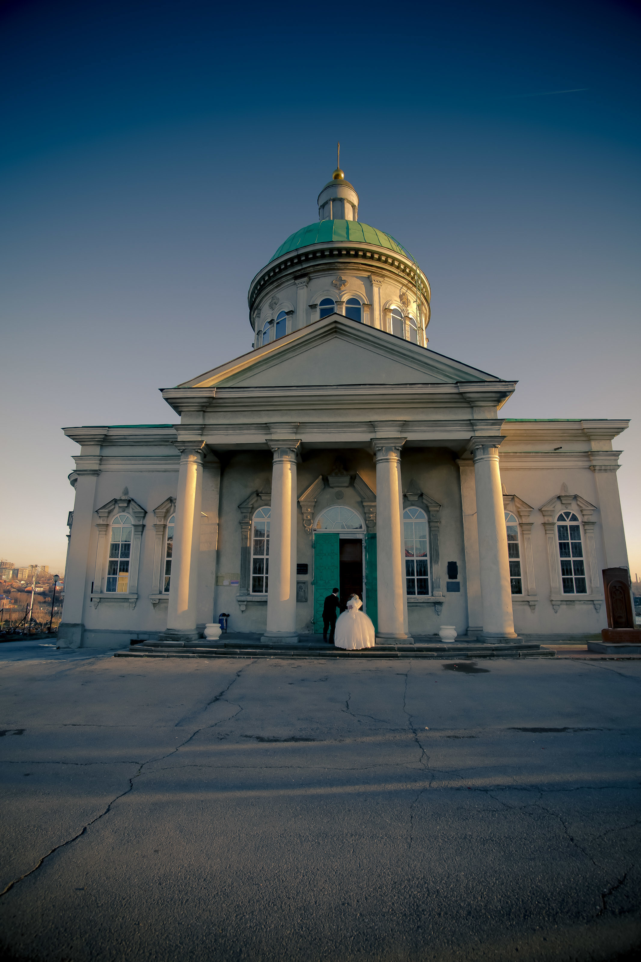 Фотограф церковных обрядов в Ростове-на-Дону. Профессиональная фото и. Максим Матвийченко и Виктория Басова профессионалы своего дела
