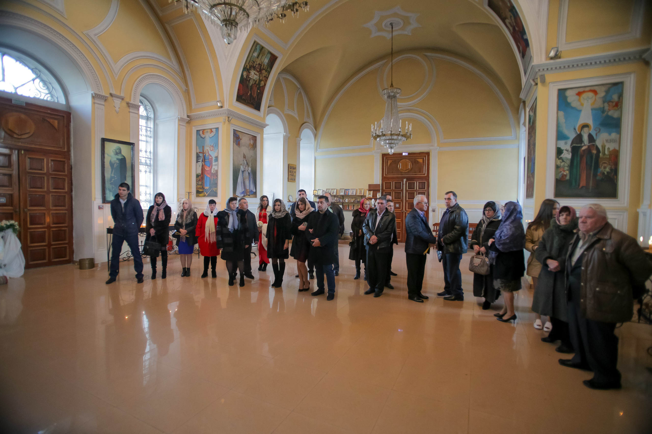 Фотограф церковных обрядов в Ростове-на-Дону. Профессиональная фото и. Максим Матвийченко и Виктория Басова профессионалы своего дела