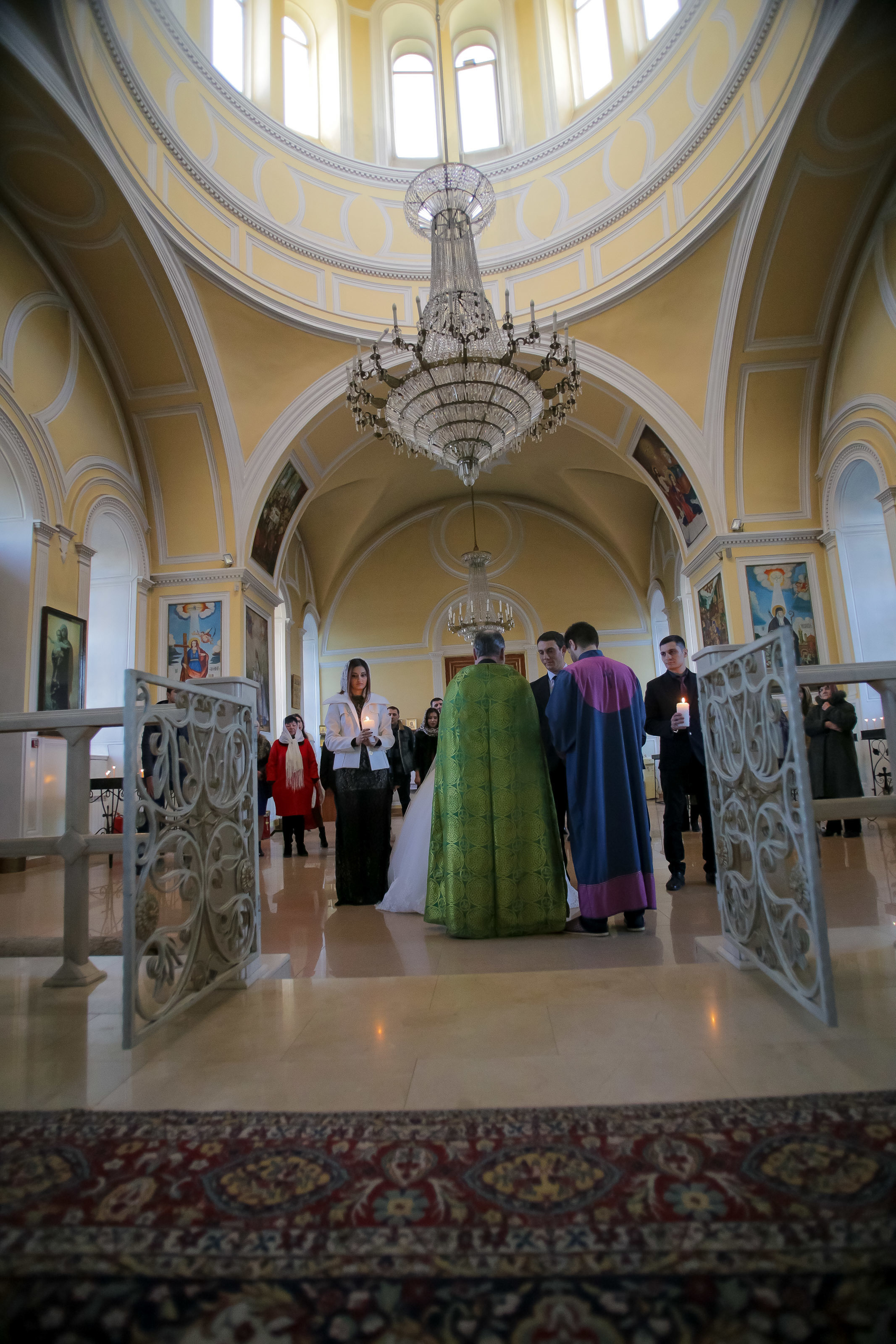 Фотограф церковных обрядов в Ростове-на-Дону. Профессиональная фото и. Максим Матвийченко и Виктория Басова профессионалы своего дела