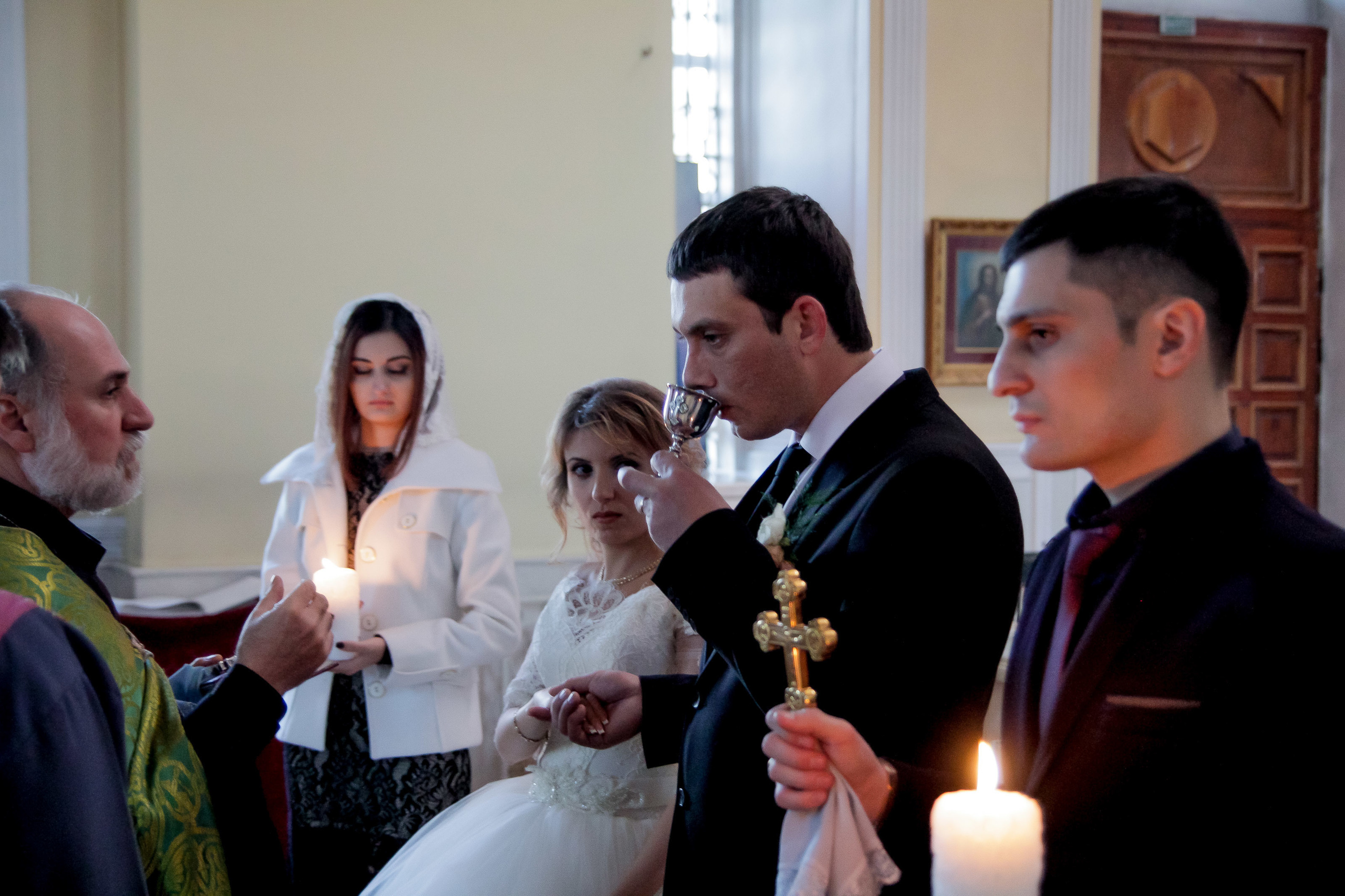 Фотограф церковных обрядов в Ростове-на-Дону. Профессиональная фото и. Максим Матвийченко и Виктория Басова профессионалы своего дела