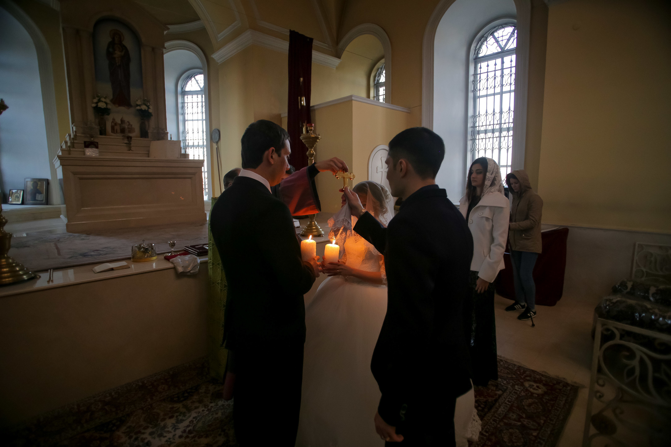 Фотограф церковных обрядов в Ростове-на-Дону. Профессиональная фото и. Максим Матвийченко и Виктория Басова профессионалы своего дела